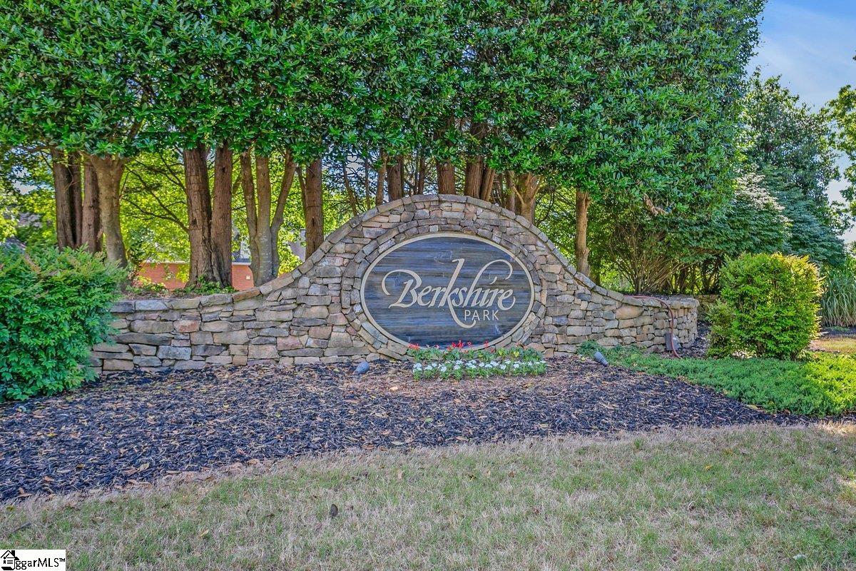 67 Devonhall Way Taylors, SC 29687