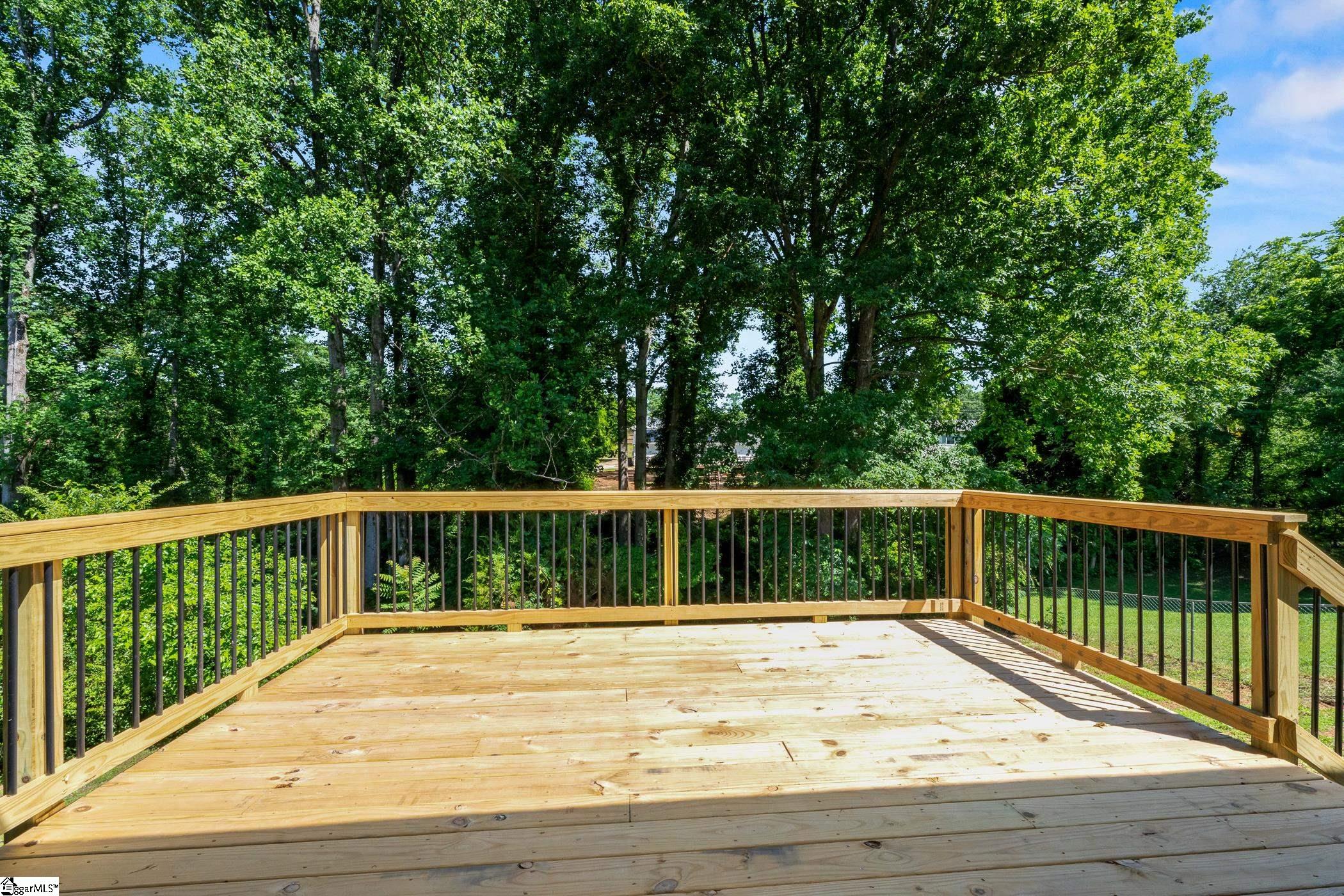 6 Glen Haven Court Greenville, SC 29611