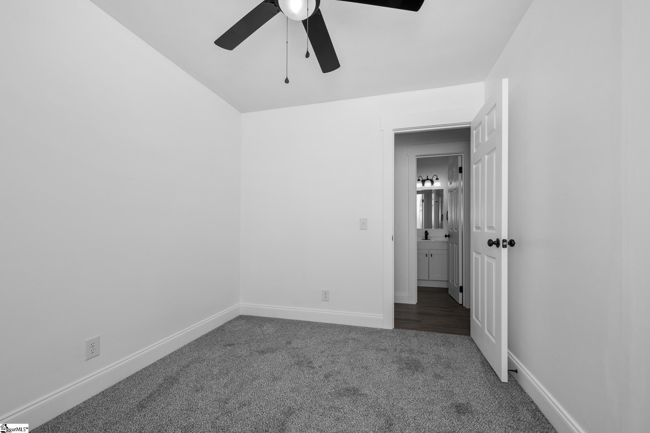 6 Glen Haven Court Greenville, SC 29611