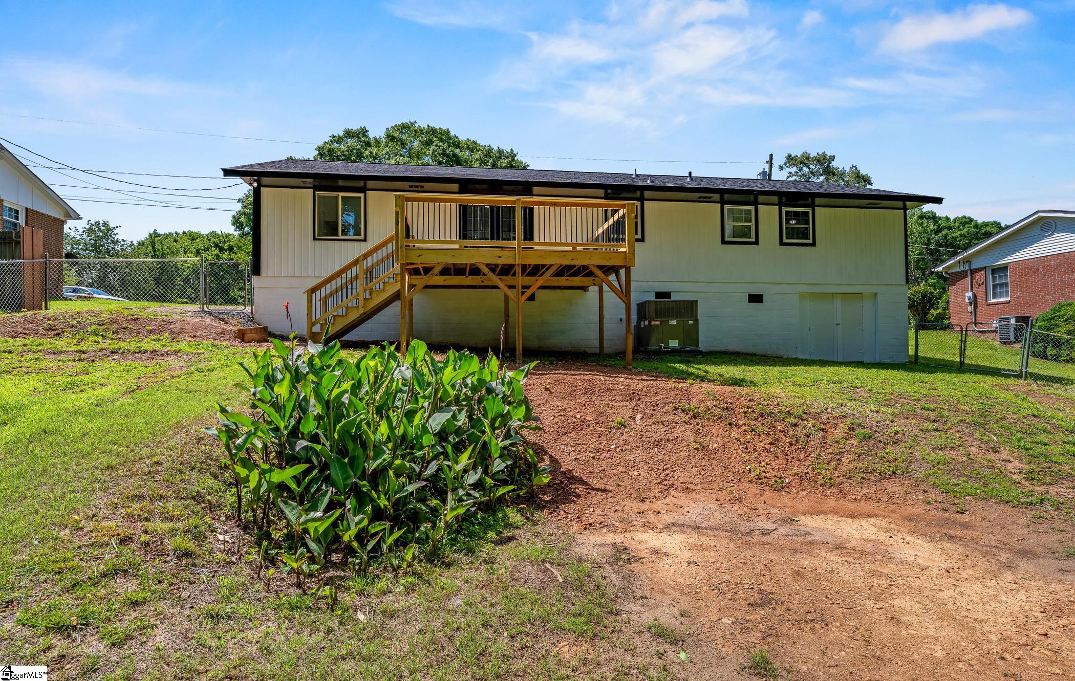 6 Glen Haven Court Greenville, SC 29611