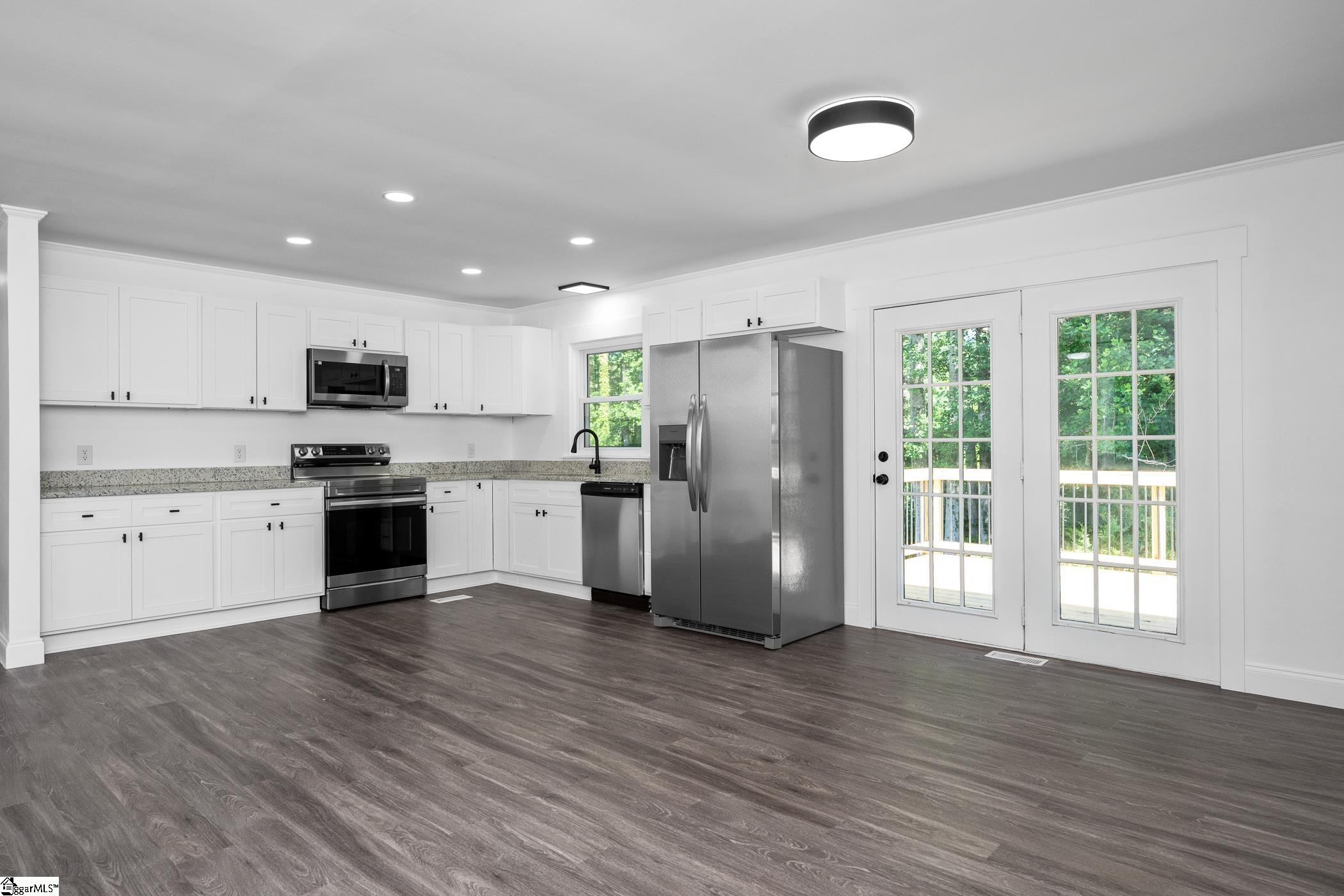 6 Glen Haven Court Greenville, SC 29611