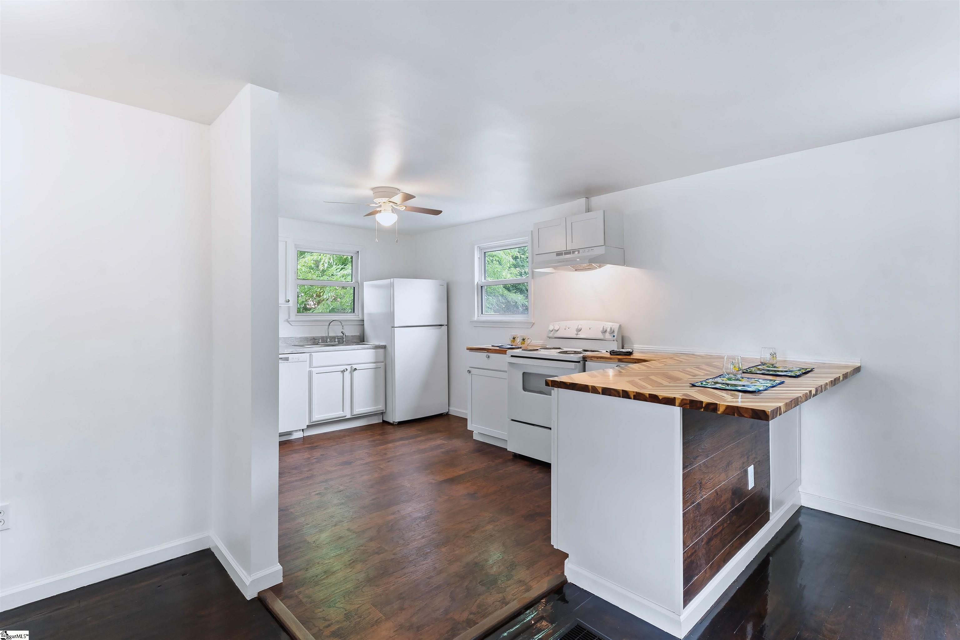 5 Yellowstone Drive Greenville, SC 29617