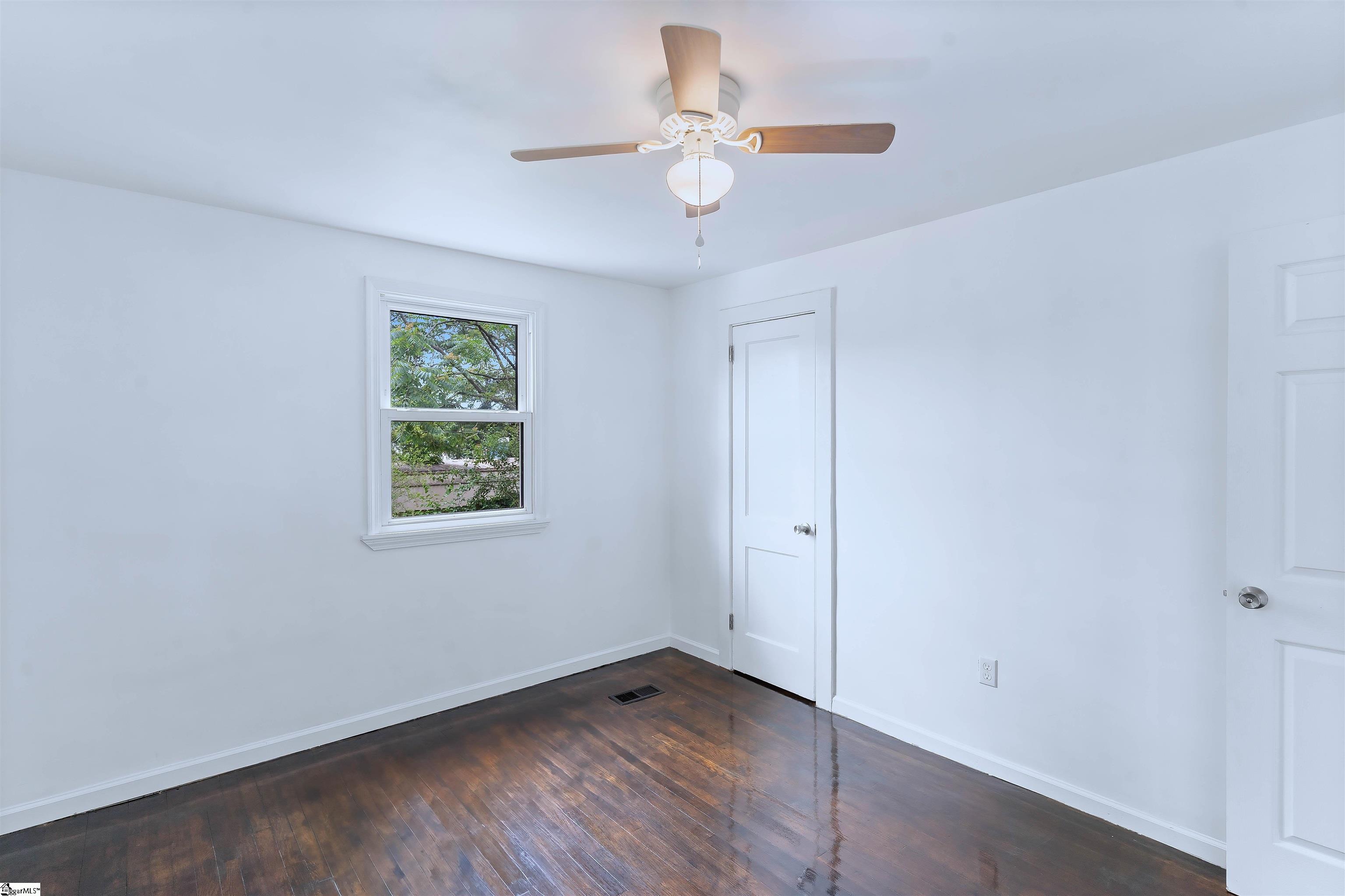 5 Yellowstone Drive Greenville, SC 29617
