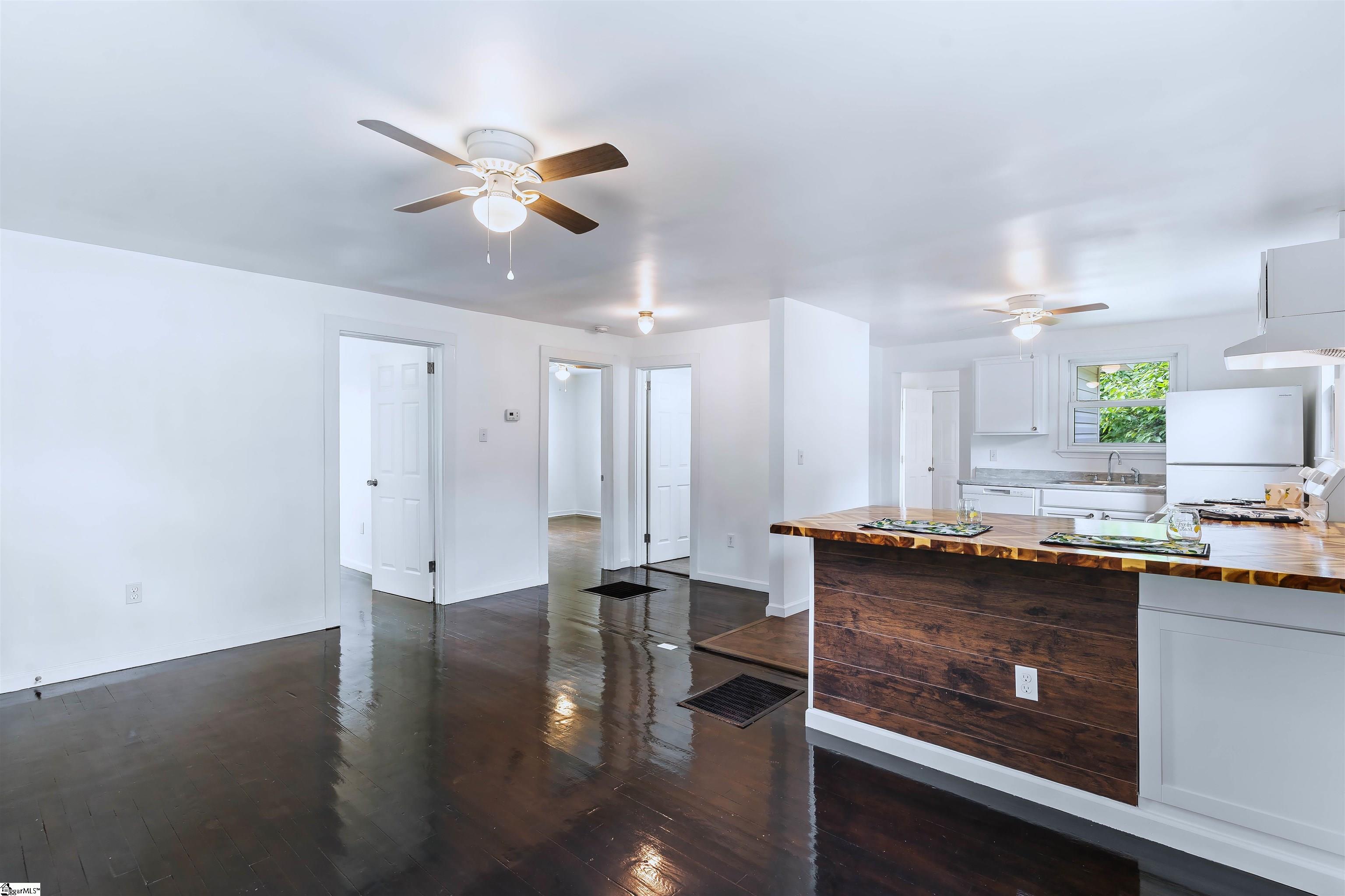 5 Yellowstone Drive Greenville, SC 29617