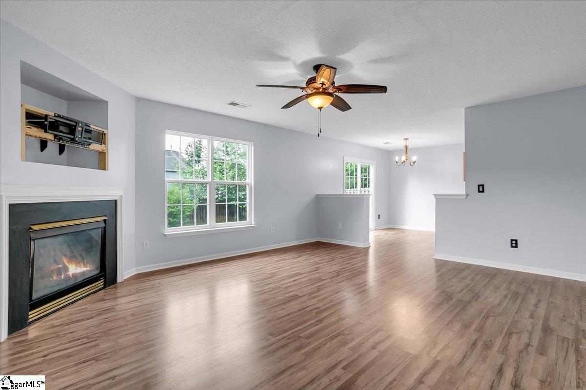 316 Stillwater Drive Simpsonville, SC 29681