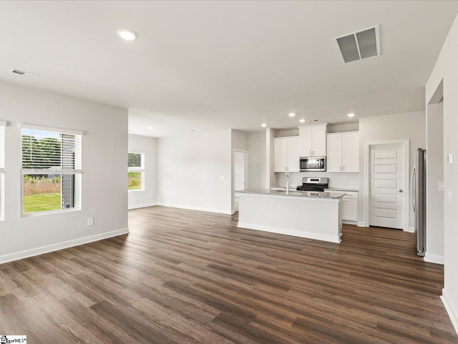 1628 Erindale Drive Wellford, SC 29385