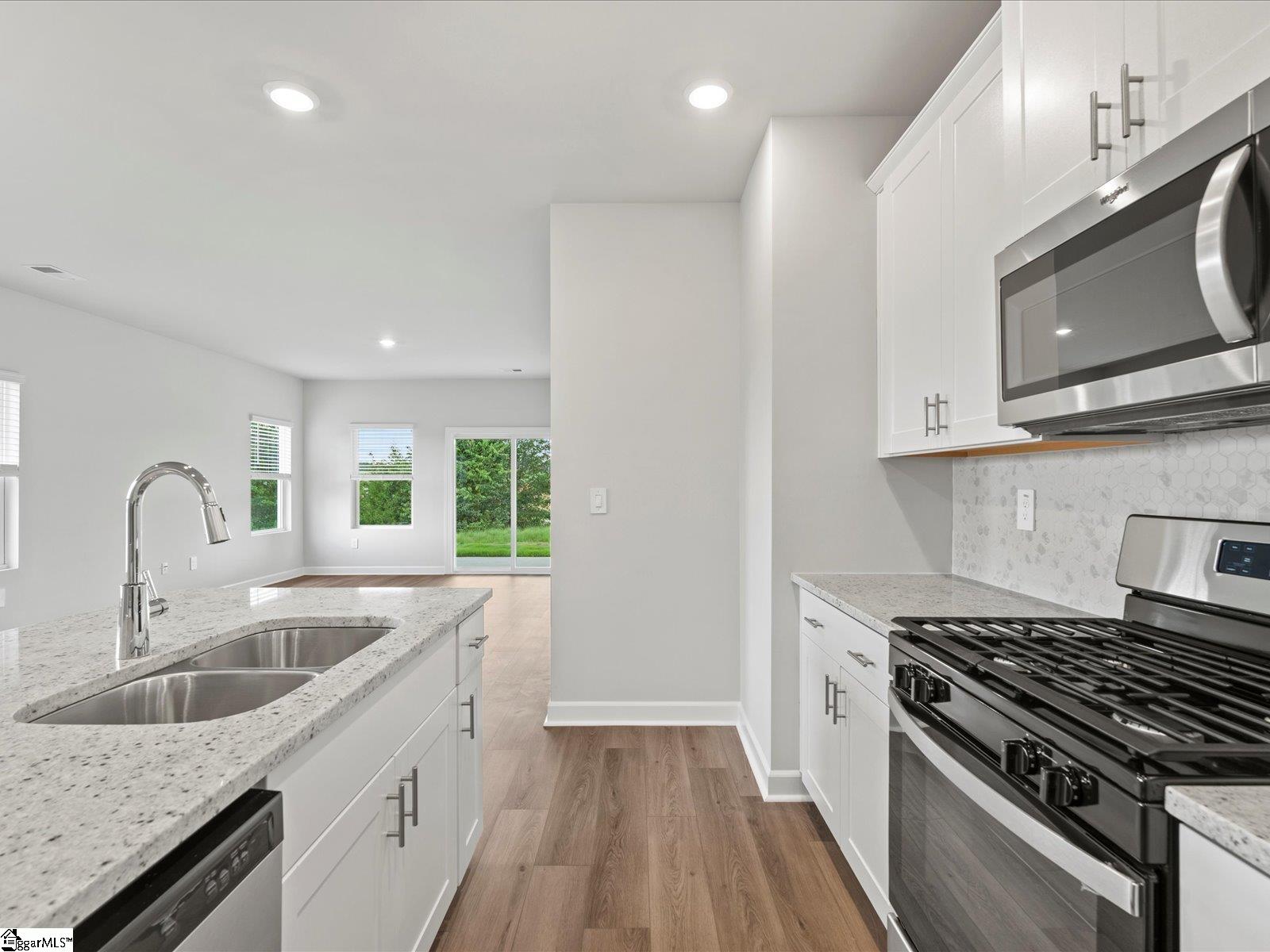 713 Whitebark Drive Pendelton, SC 29670