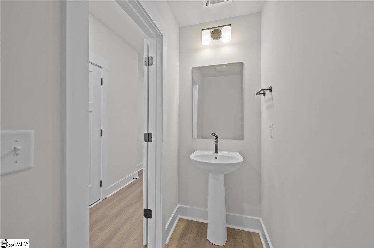 537 W Norvell Court Spartanburg, SC 29307
