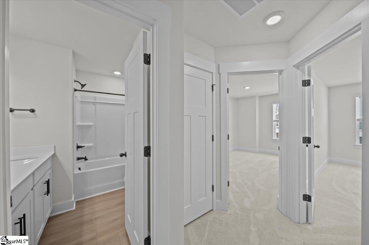 537 W Norvell Court Spartanburg, SC 29307