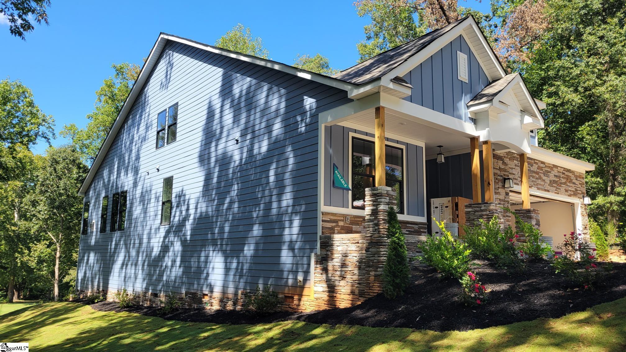 602 Cross Creek Drive Seneca, SC 29678