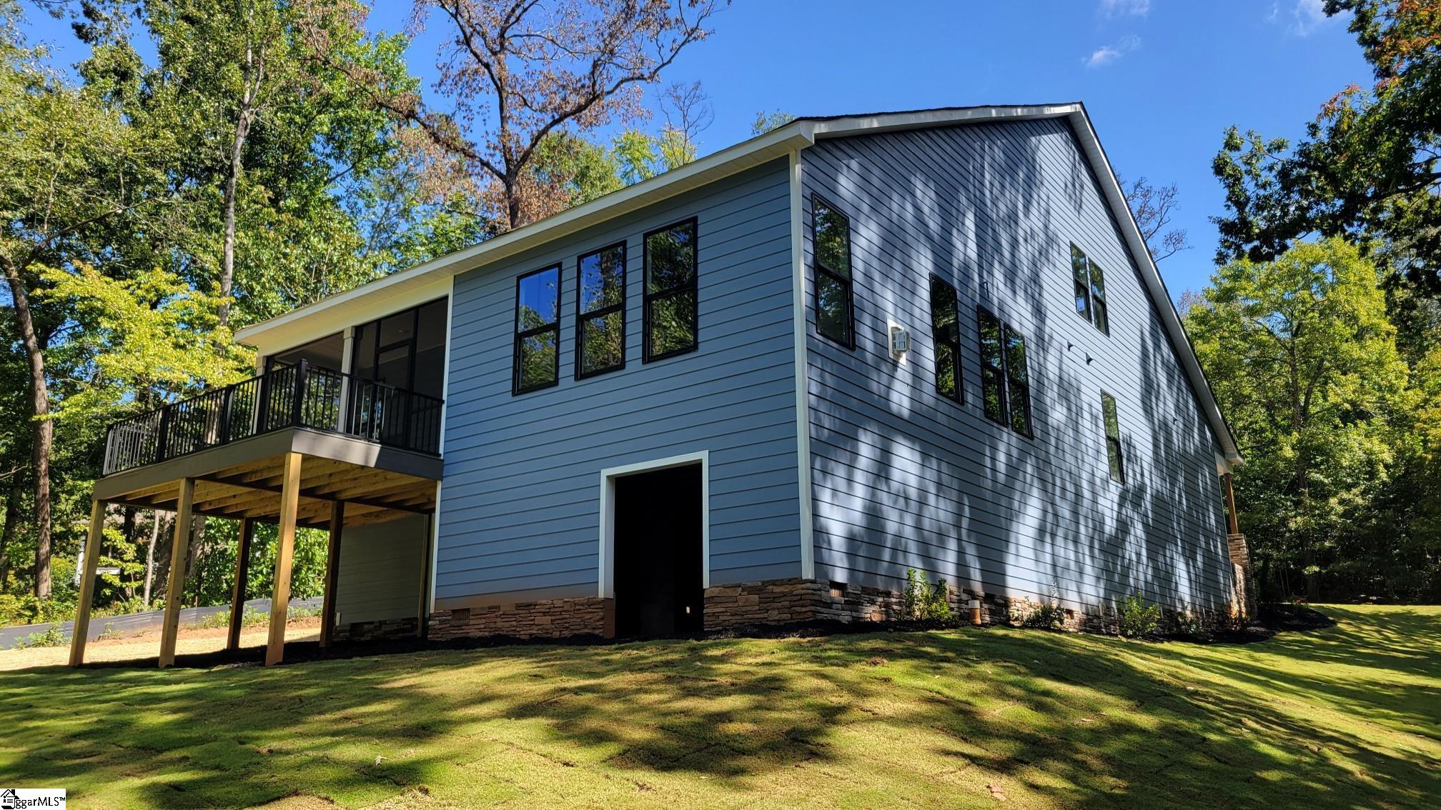 602 Cross Creek Drive Seneca, SC 29678