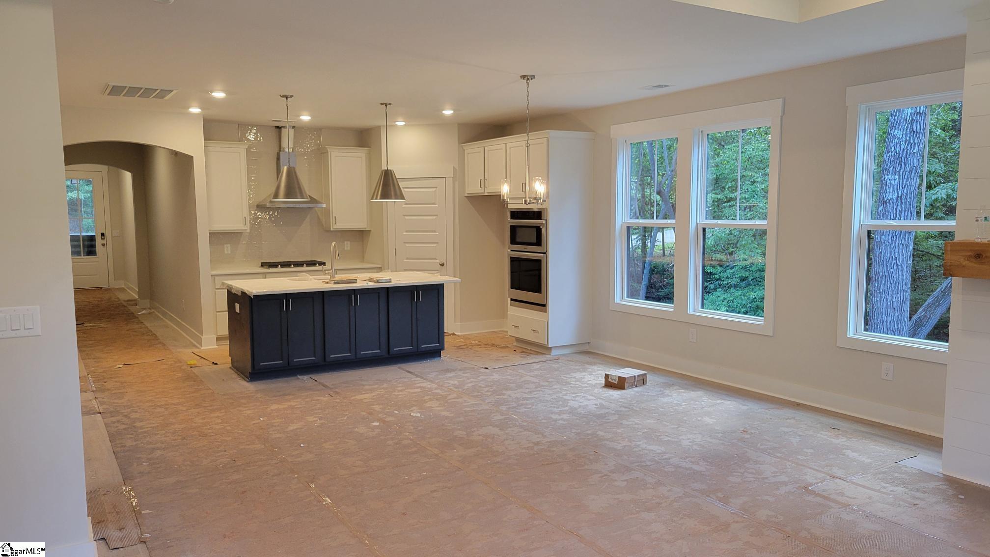 602 Cross Creek Drive Seneca, SC 29678
