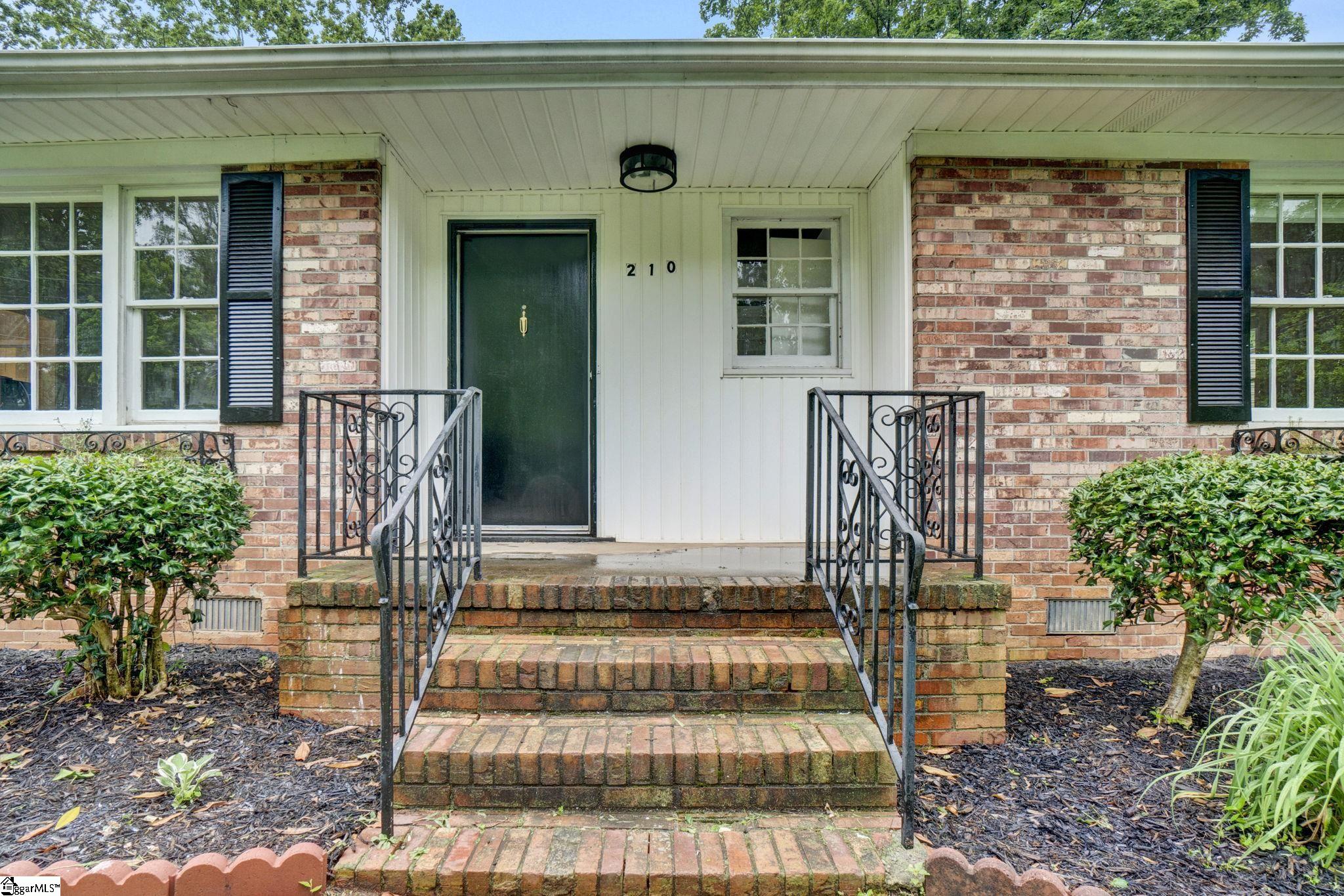 210 Fleetwood Drive Greenville, SC 29605-1424