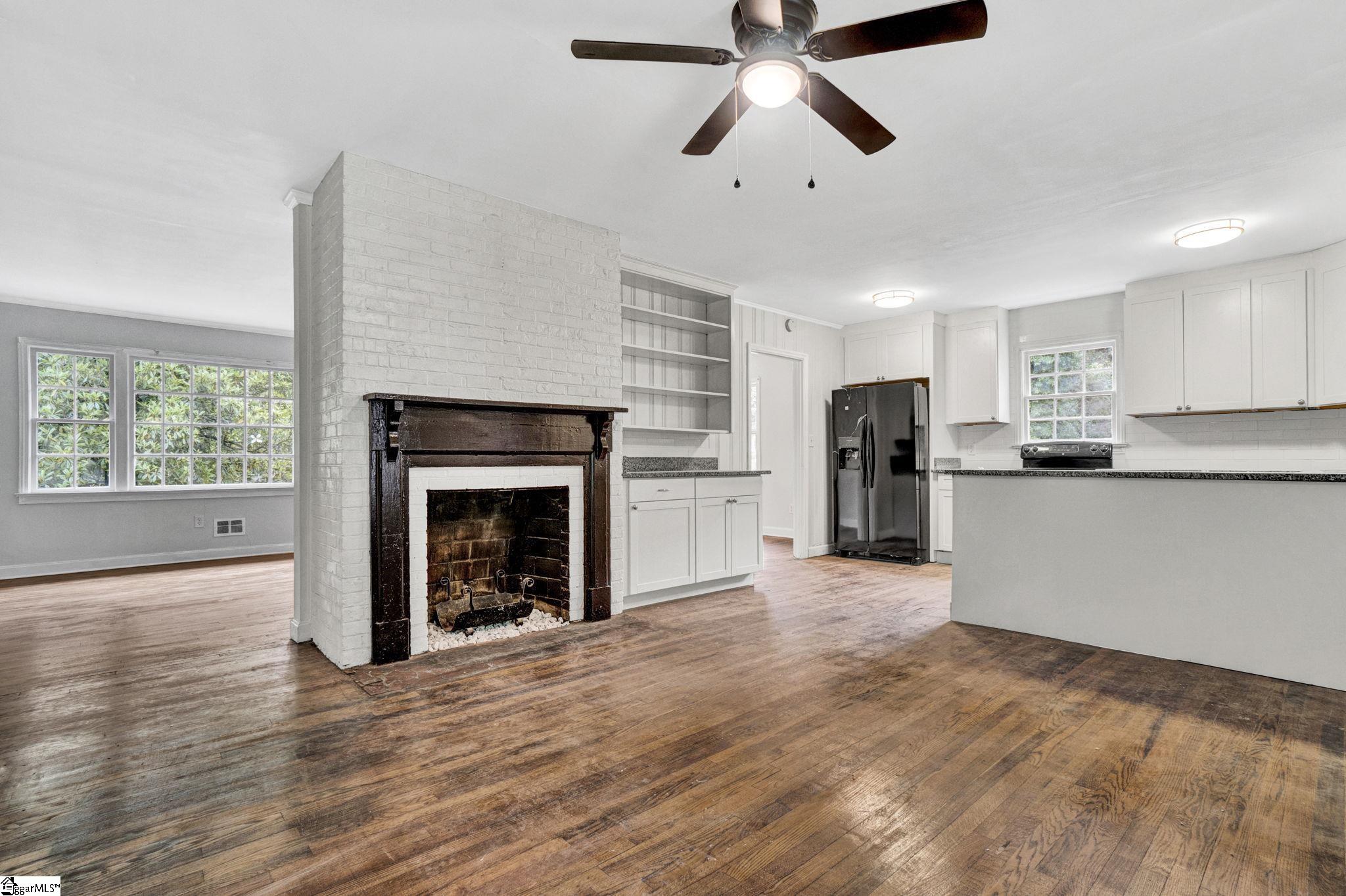 210 Fleetwood Drive Greenville, SC 29605-1424