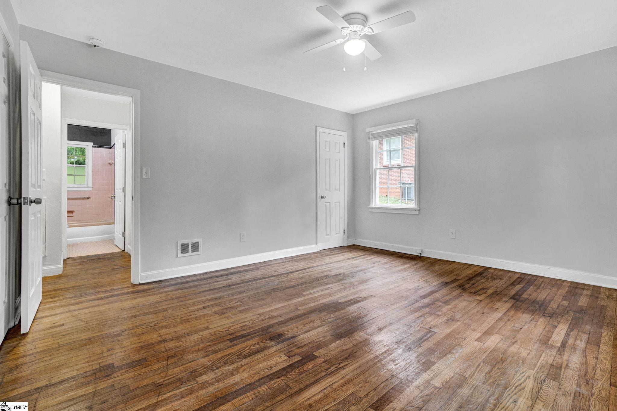 210 Fleetwood Drive Greenville, SC 29605-1424