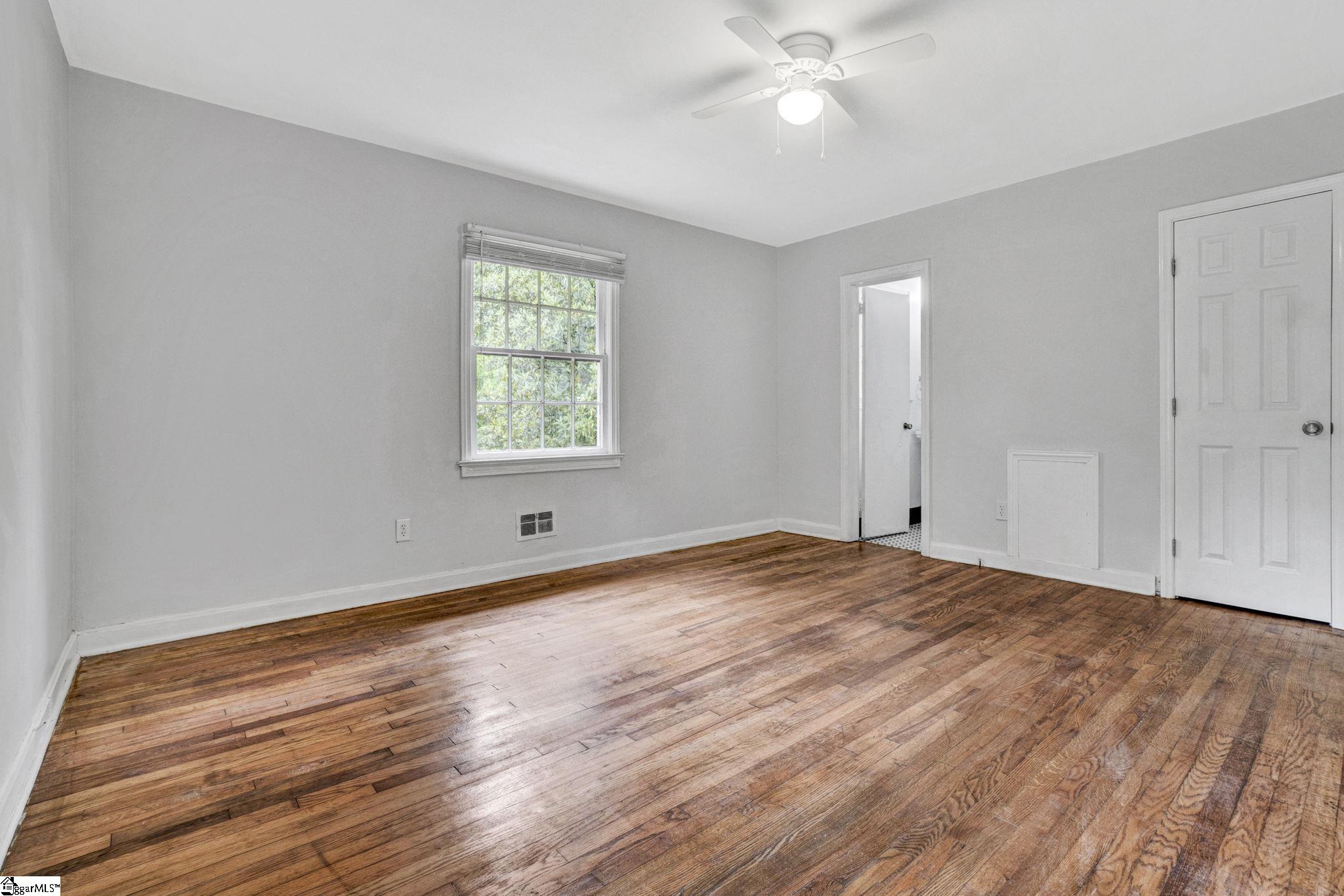 210 Fleetwood Drive Greenville, SC 29605-1424