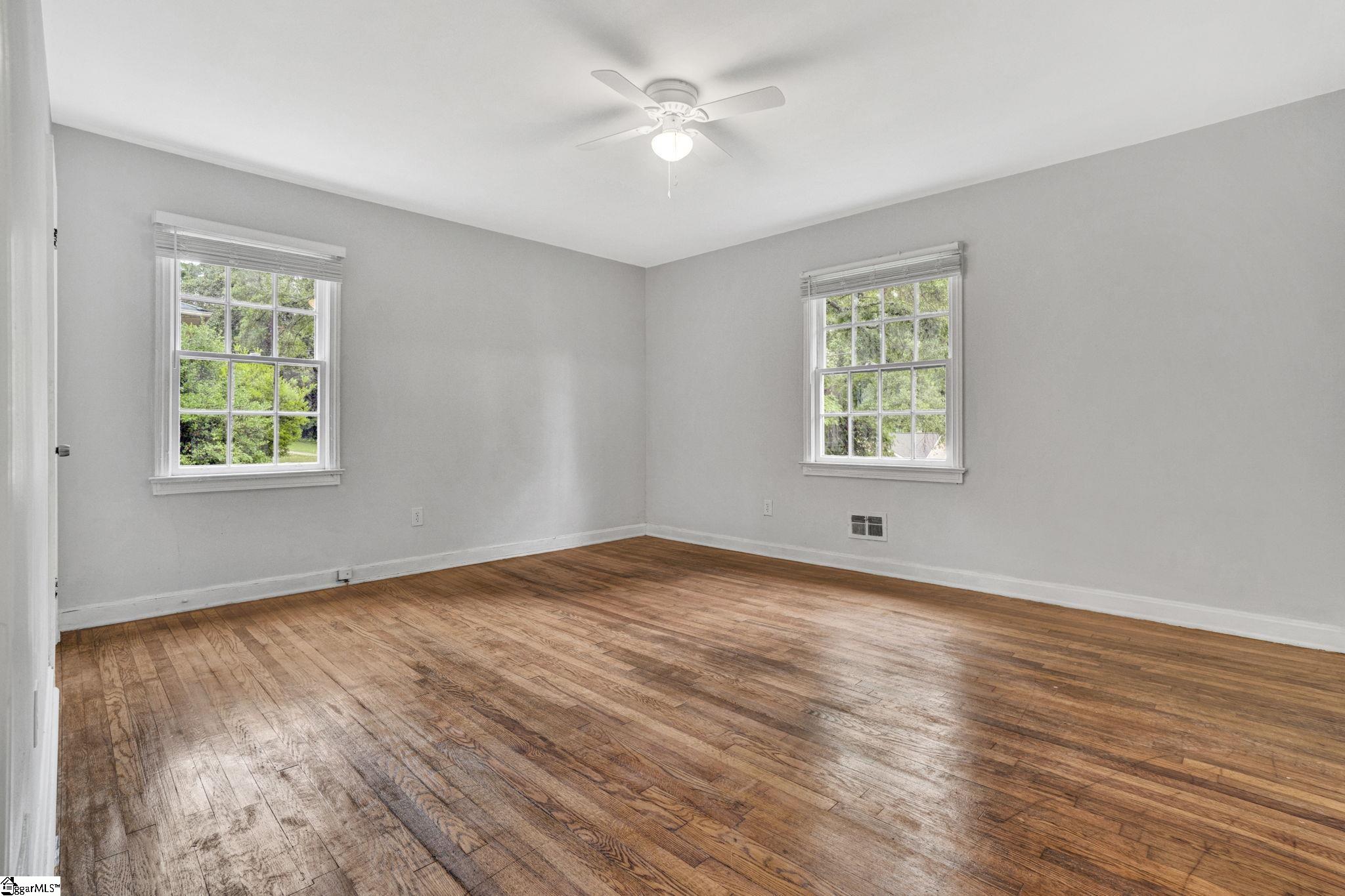 210 Fleetwood Drive Greenville, SC 29605-1424