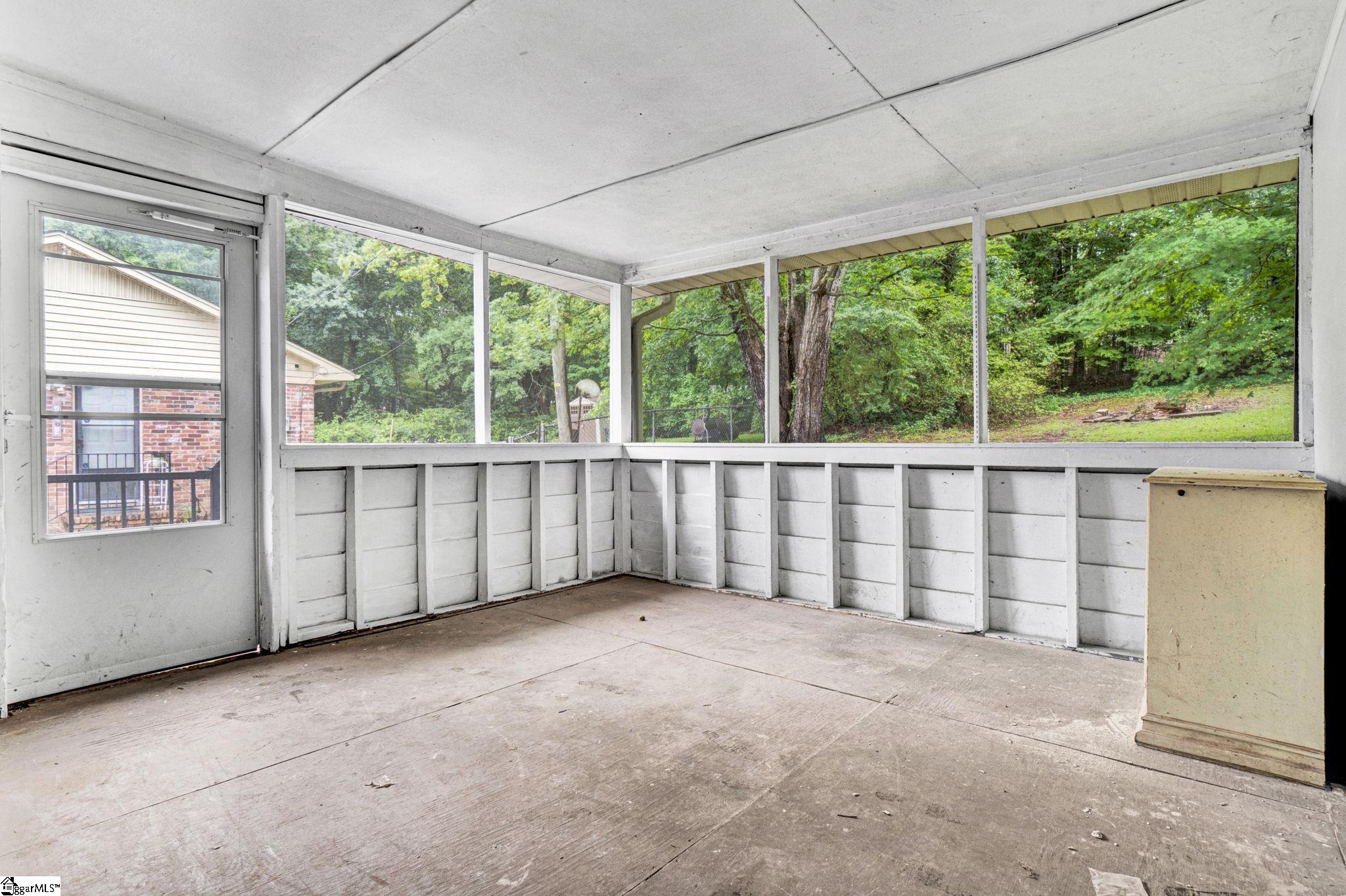 210 Fleetwood Drive Greenville, SC 29605-1424
