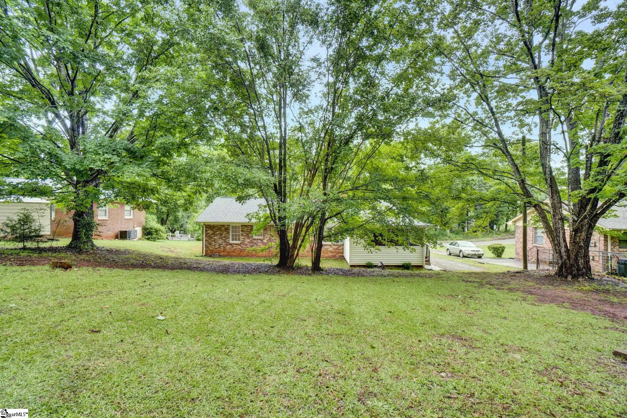 210 Fleetwood Drive Greenville, SC 29605-1424
