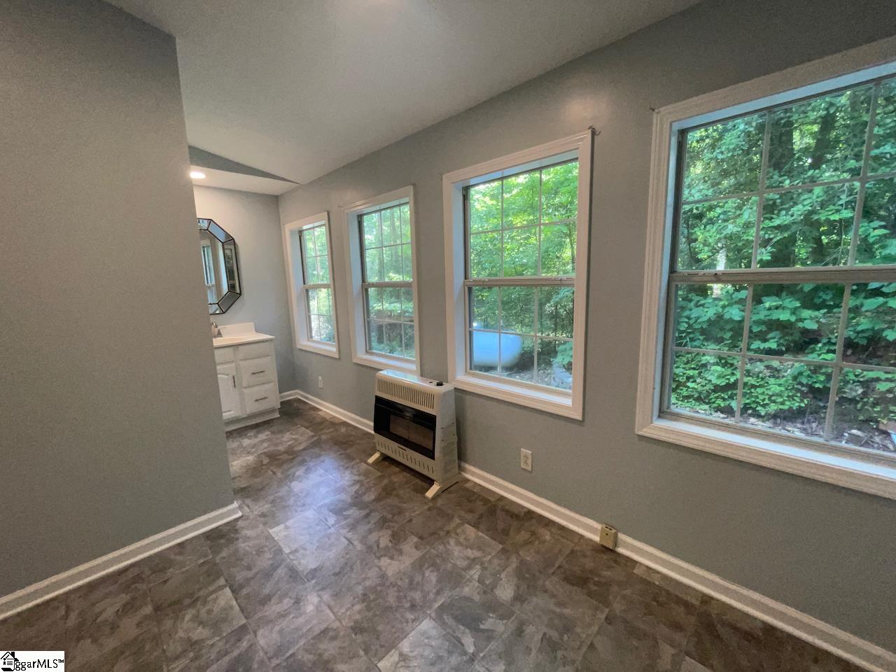 1002 Still Holllow Lane Taylors, SC 29687