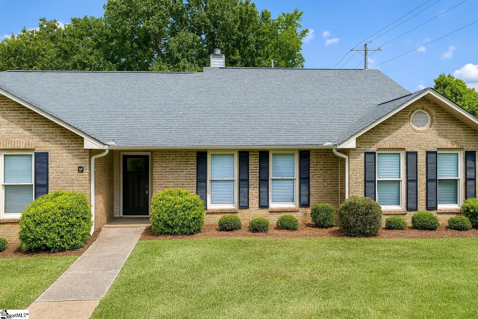 102 Heritage West Court Greenwood, SC 29646-8952