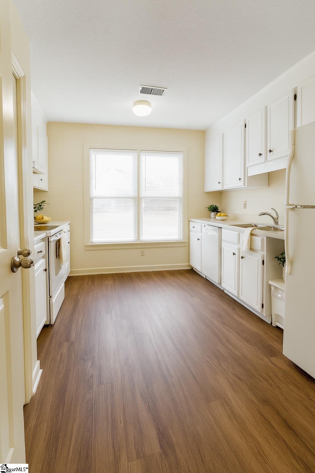 102 Heritage West Court Greenwood, SC 29646-8952