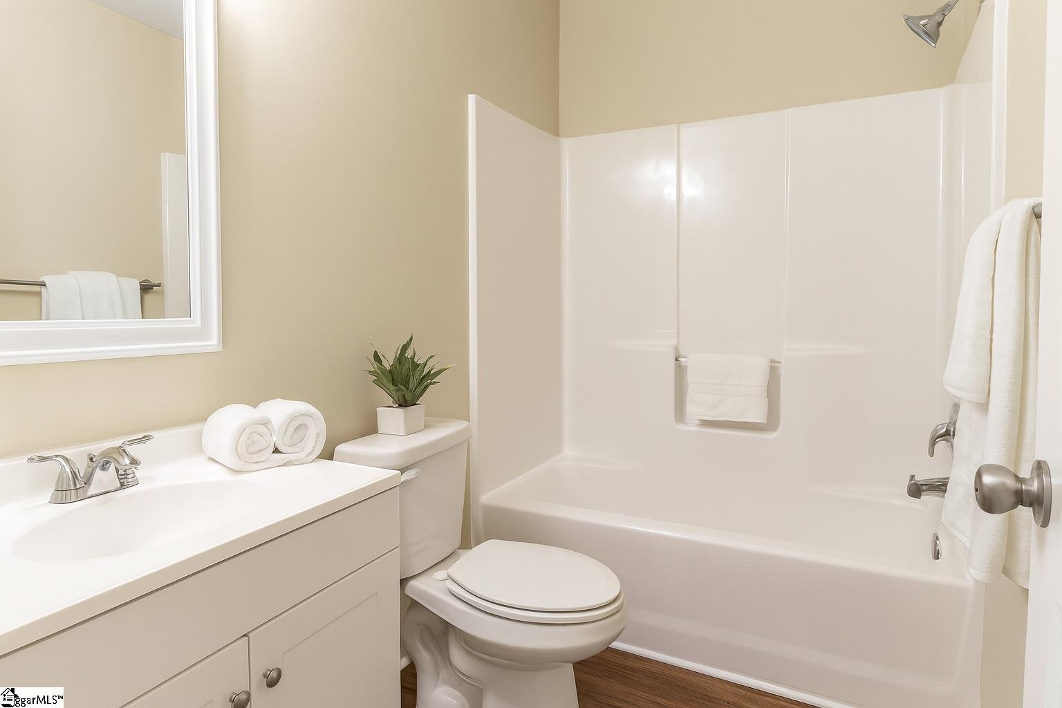 102 Heritage West Court Greenwood, SC 29646-8952