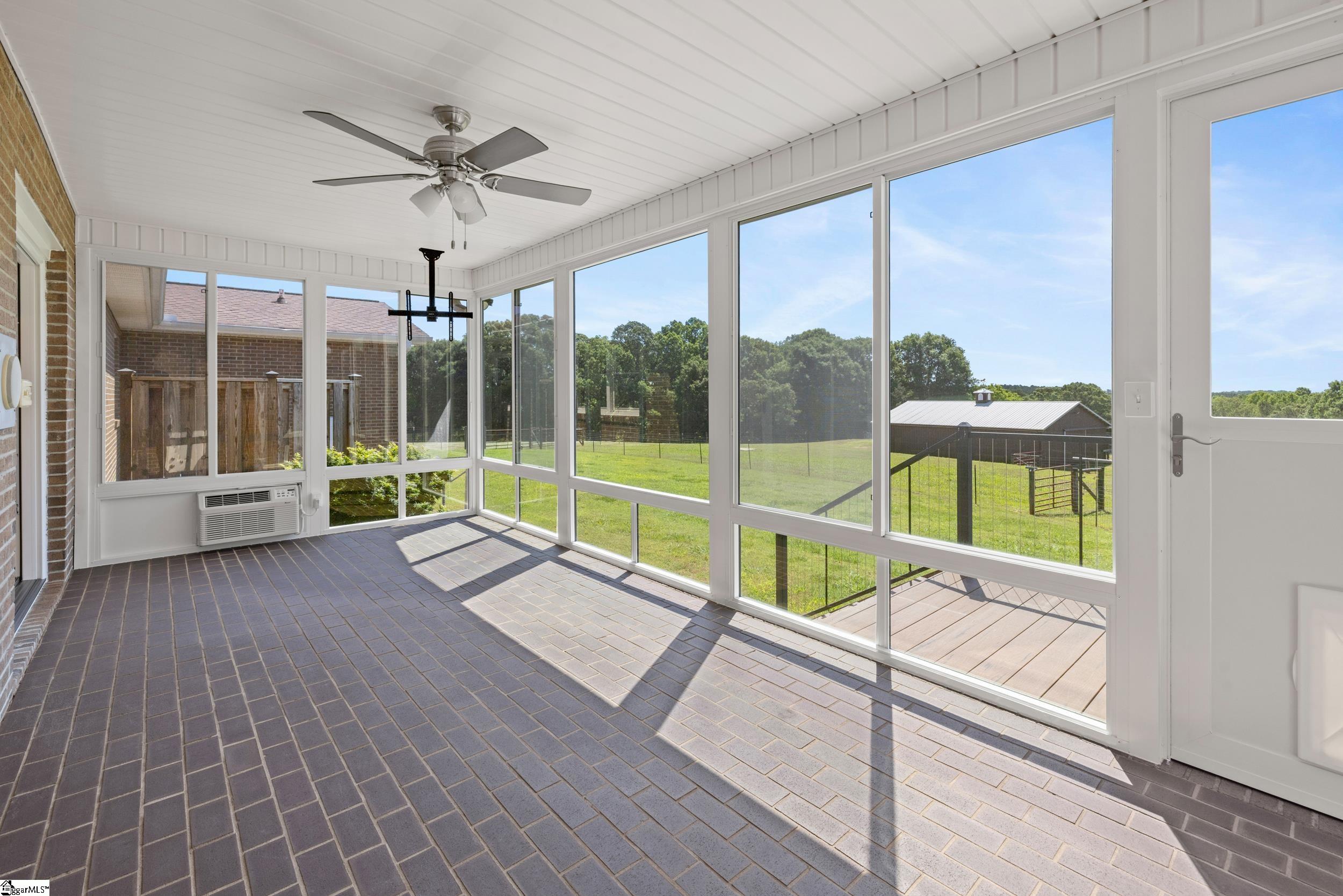 108 Cranes Crossing Drive West Union, SC 29696