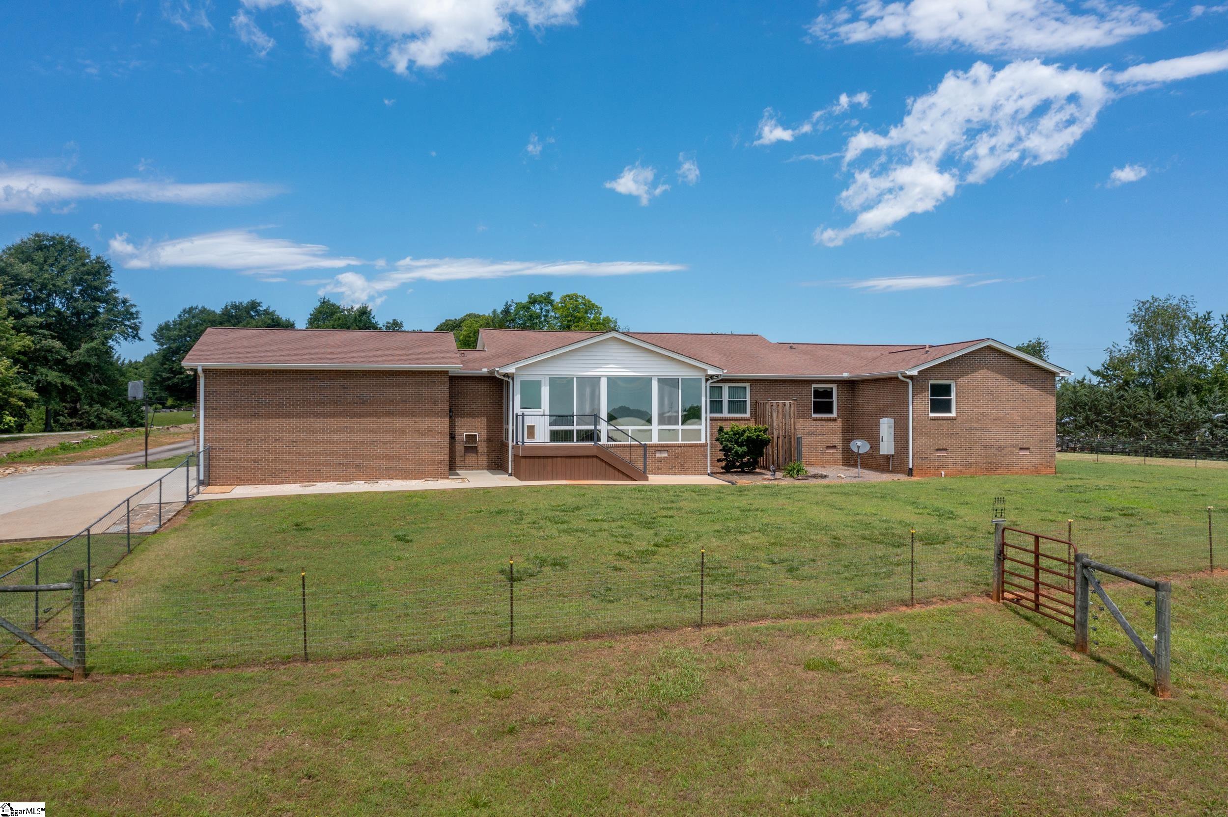 108 Cranes Crossing Drive West Union, SC 29696
