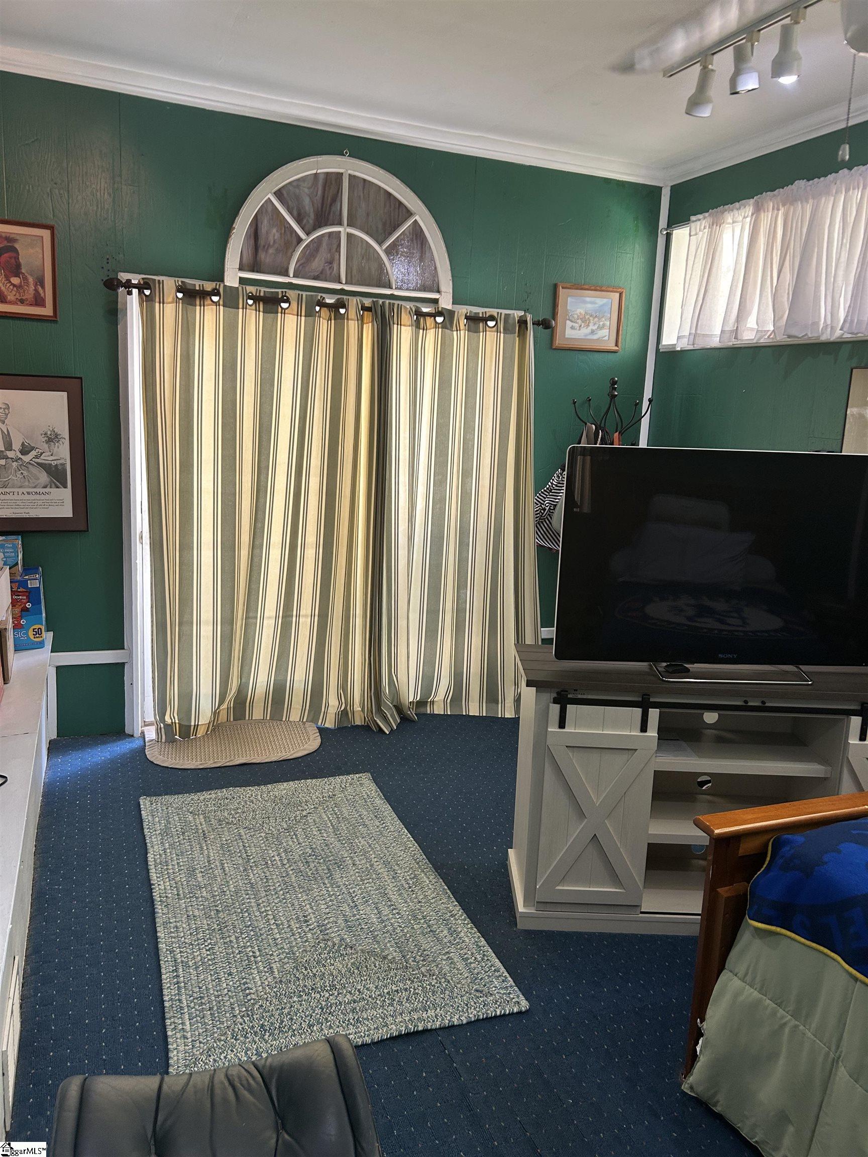 109 Kent Place Spartanburg, SC 29307