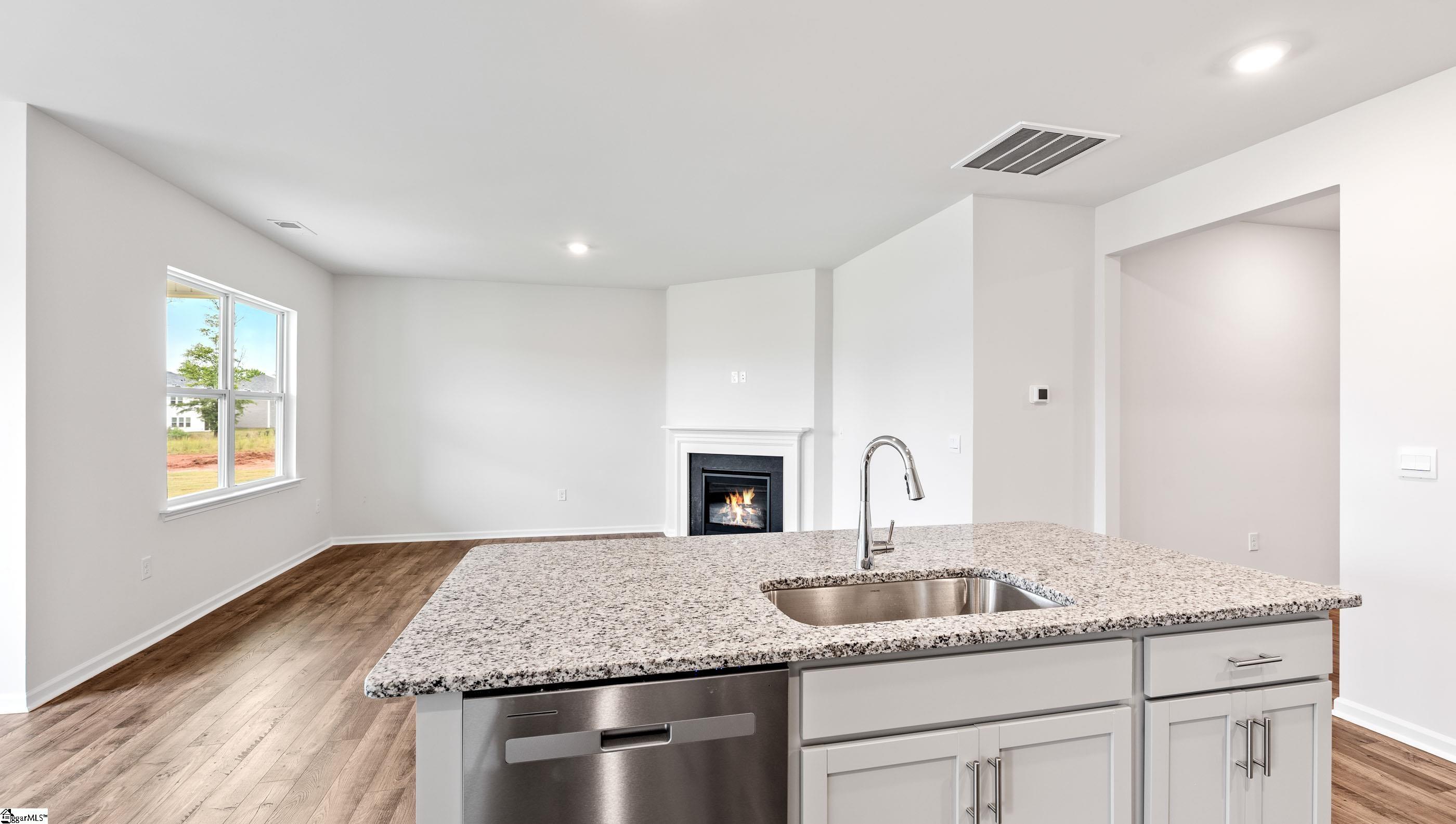 1094 White Willow Drive Spartanburg, SC 29303