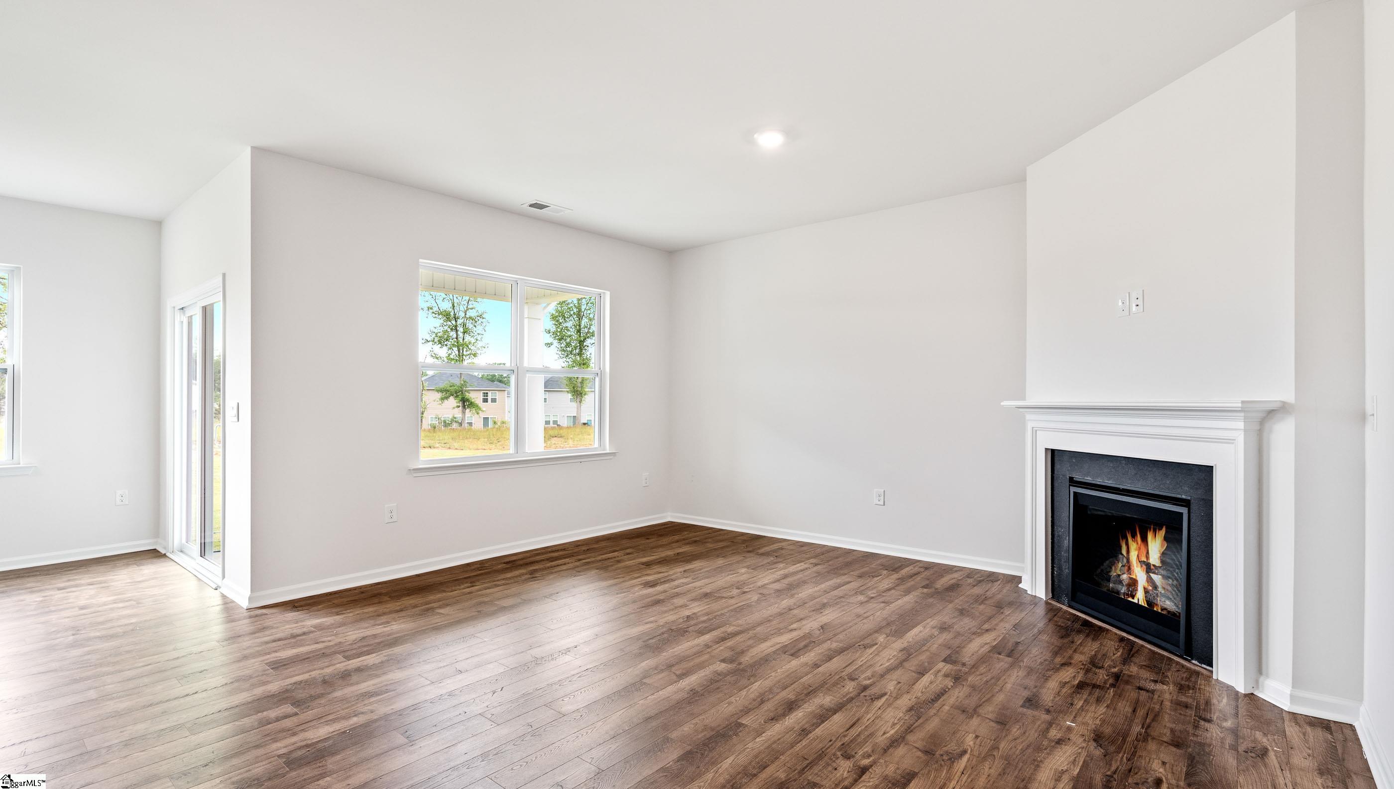 1094 White Willow Drive Spartanburg, SC 29303