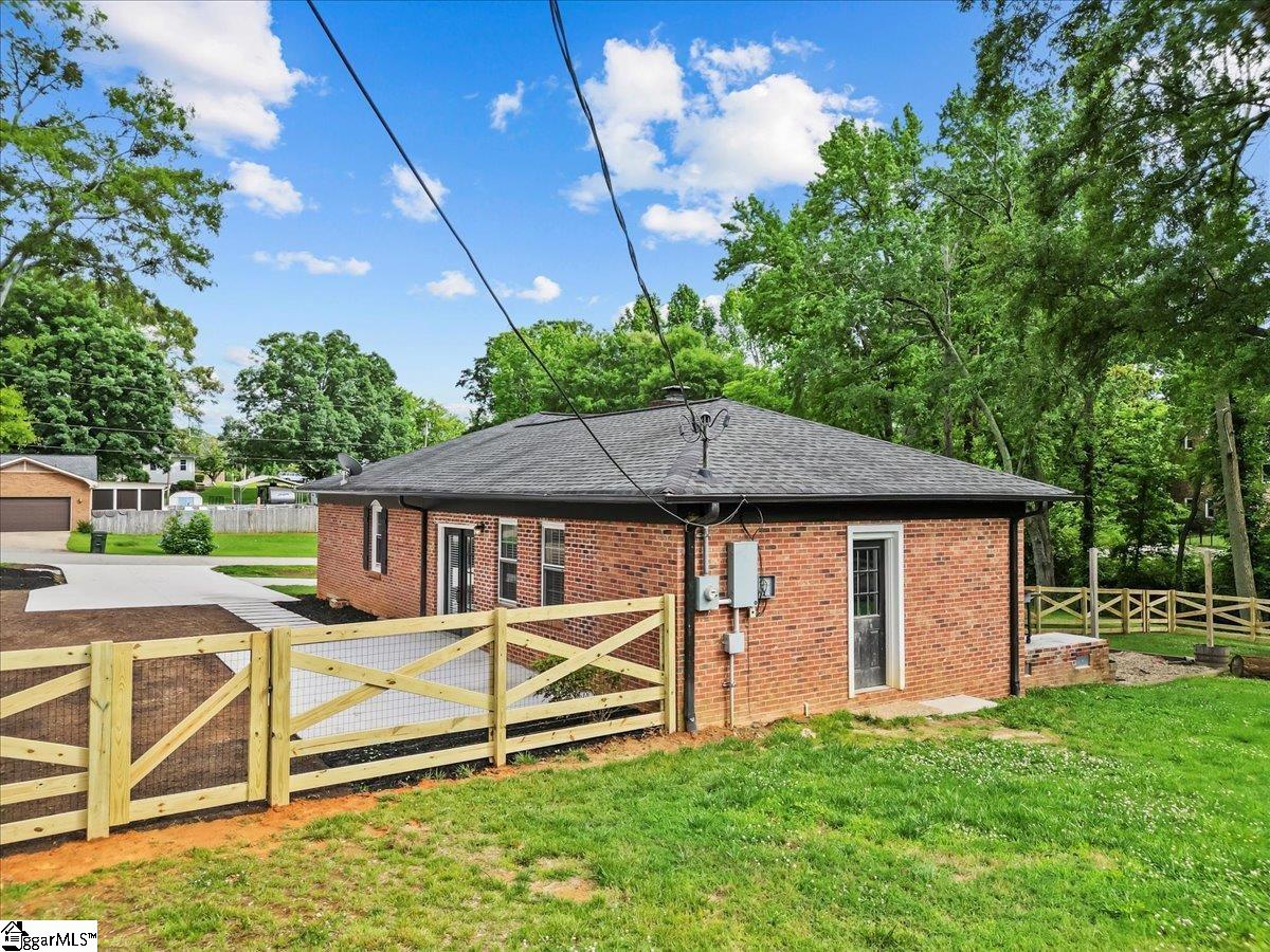 384 Grand Teton Drive Greer, SC 29650