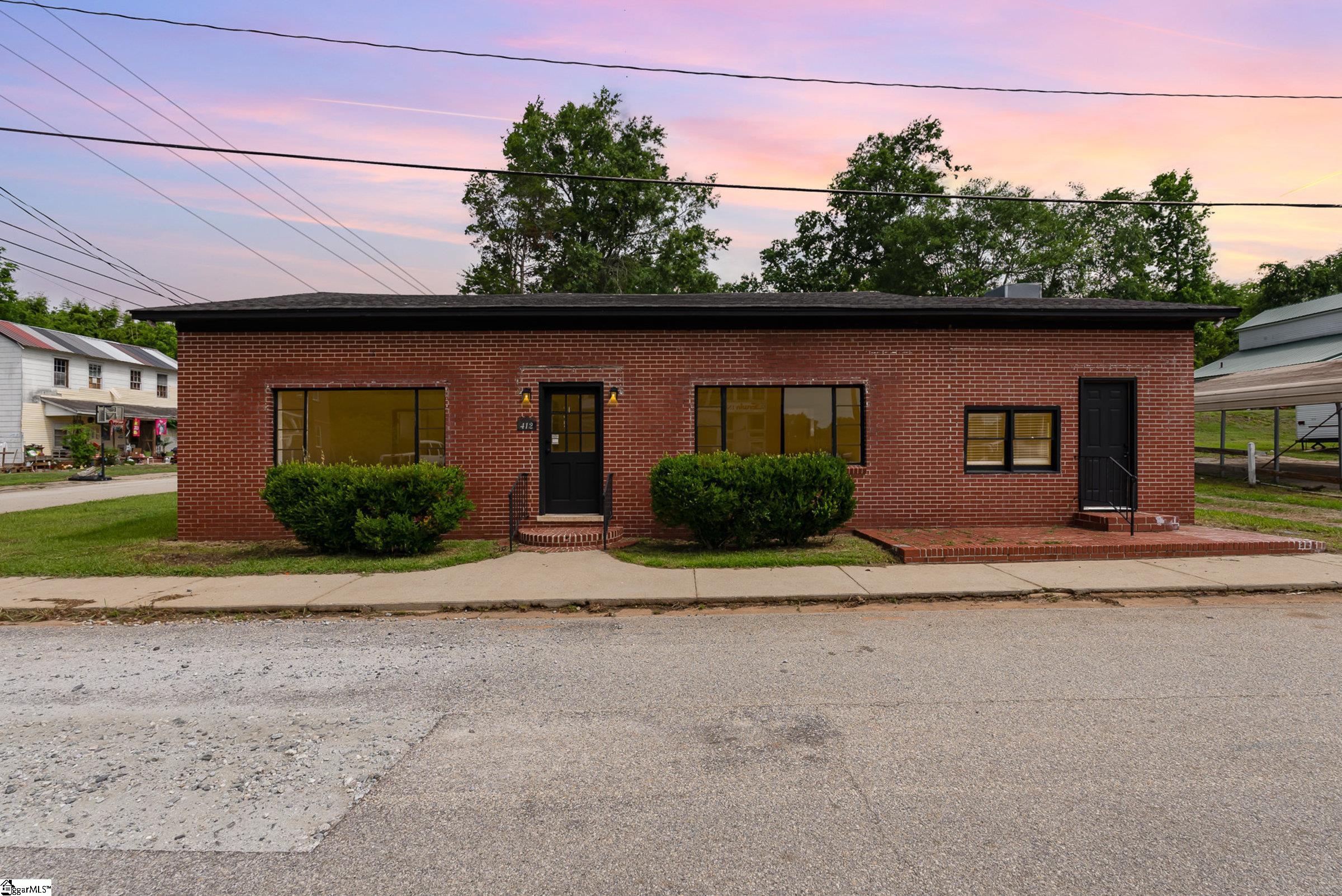 412 Flat Drive Buffalo, SC 29321