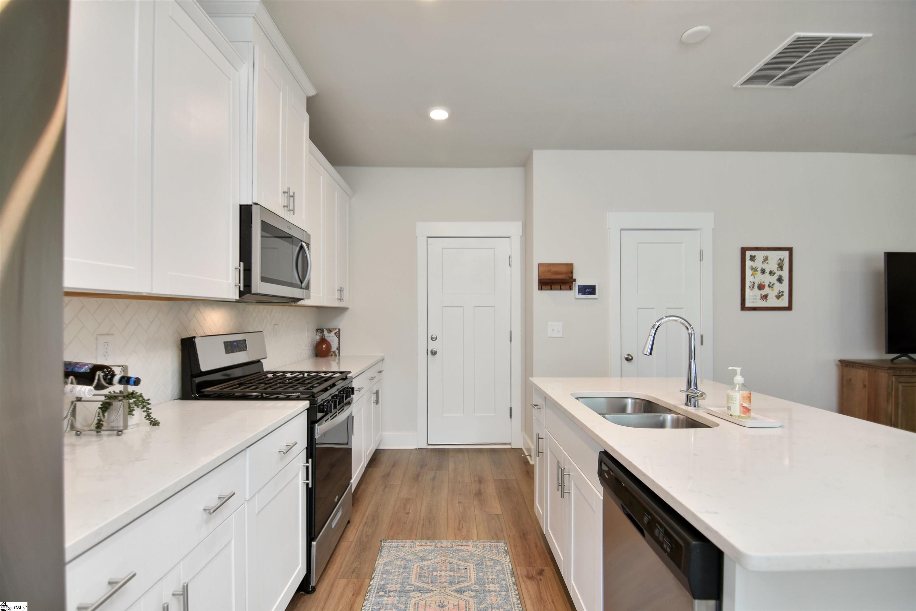 105 Boren Way Greenville, SC 29607