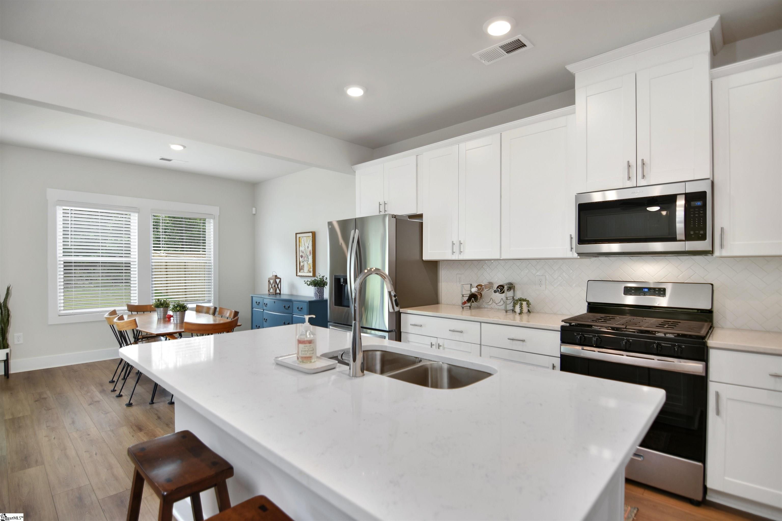 105 Boren Way Greenville, SC 29607