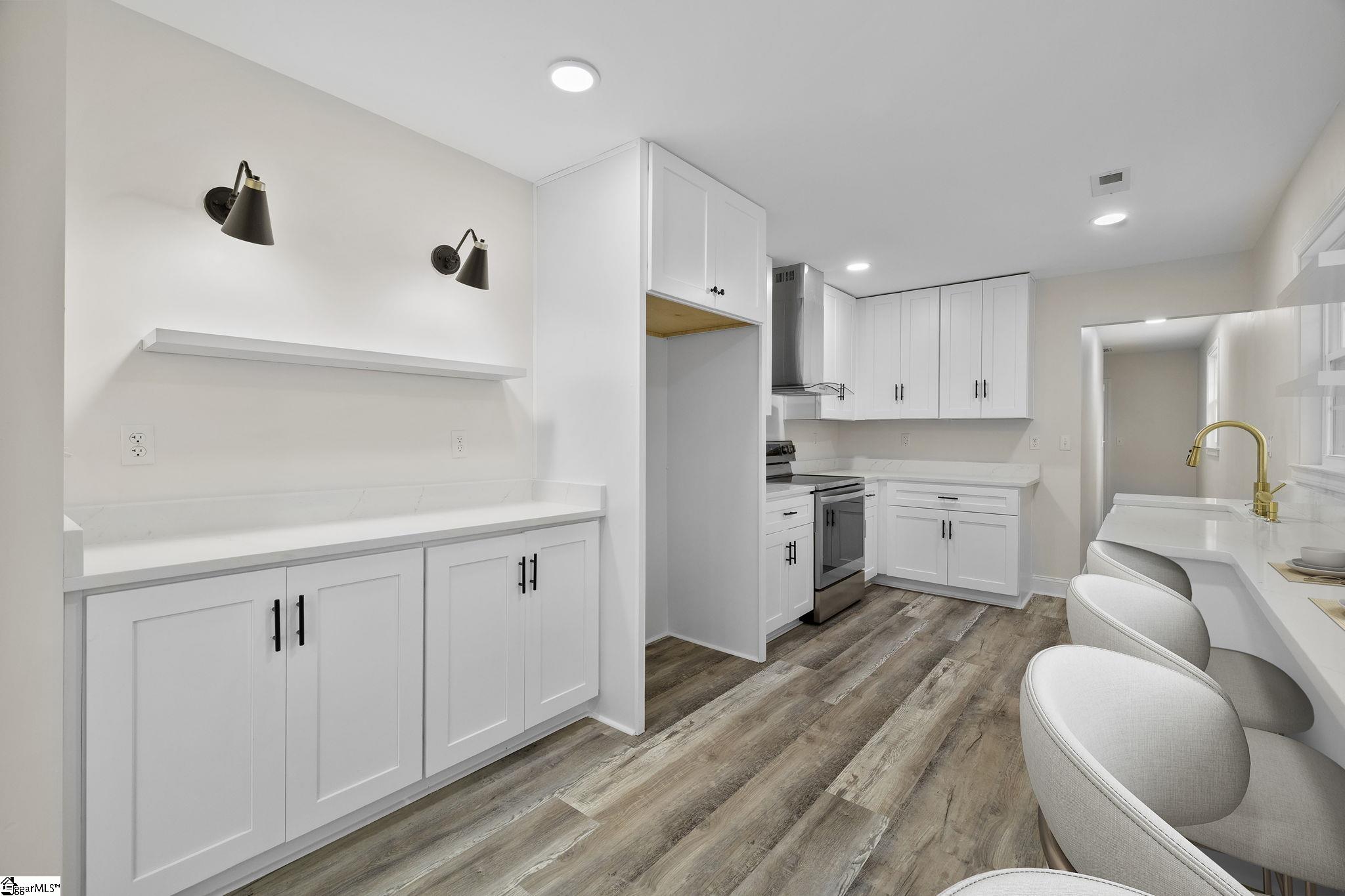 19 McLean Street Greenville, SC 29611