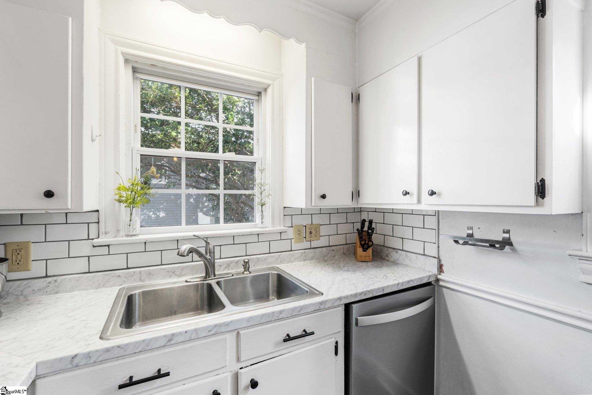121 Wilshire Drive Greenville, SC 29609