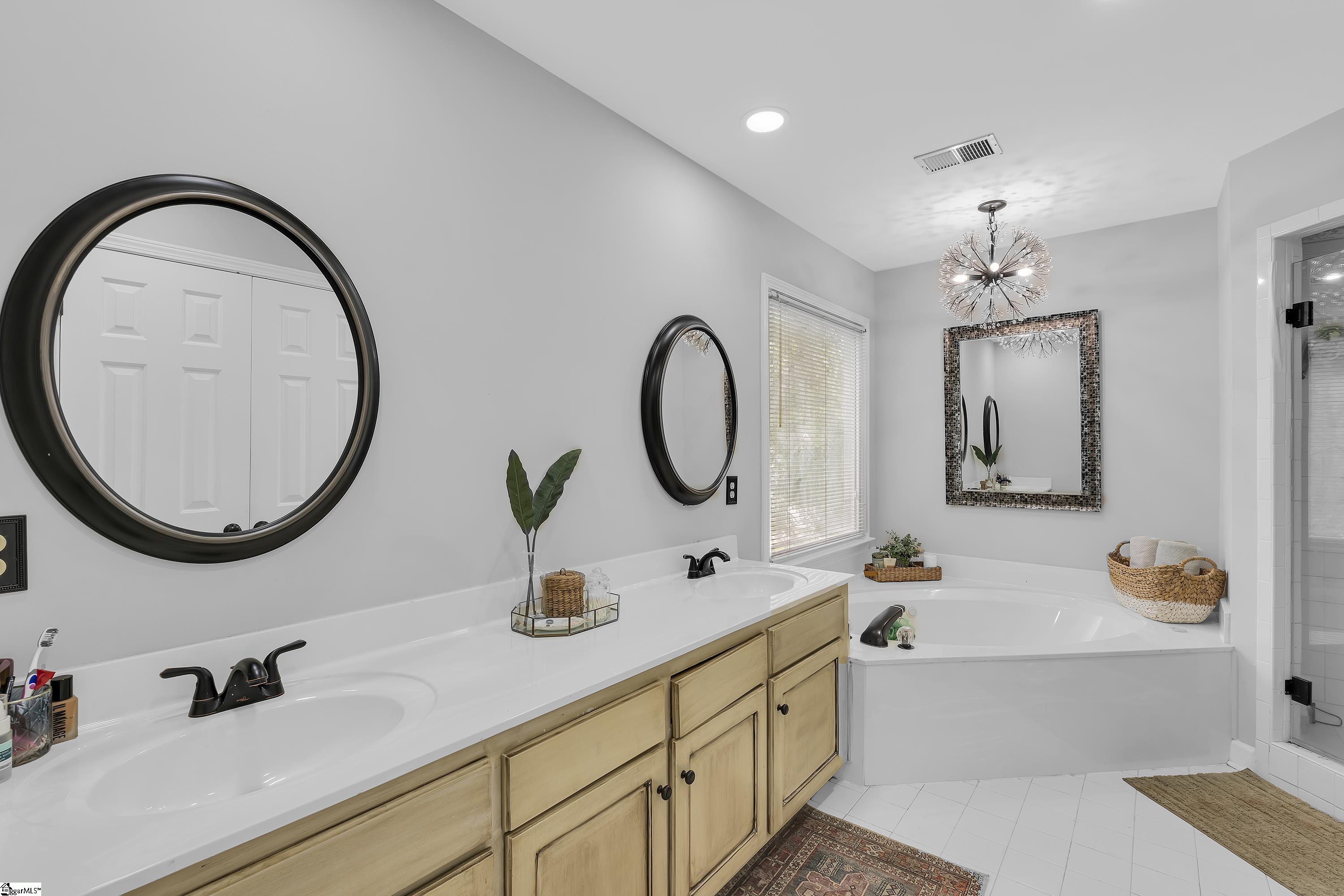 102 Battery Boulevard Greenville, SC 29615