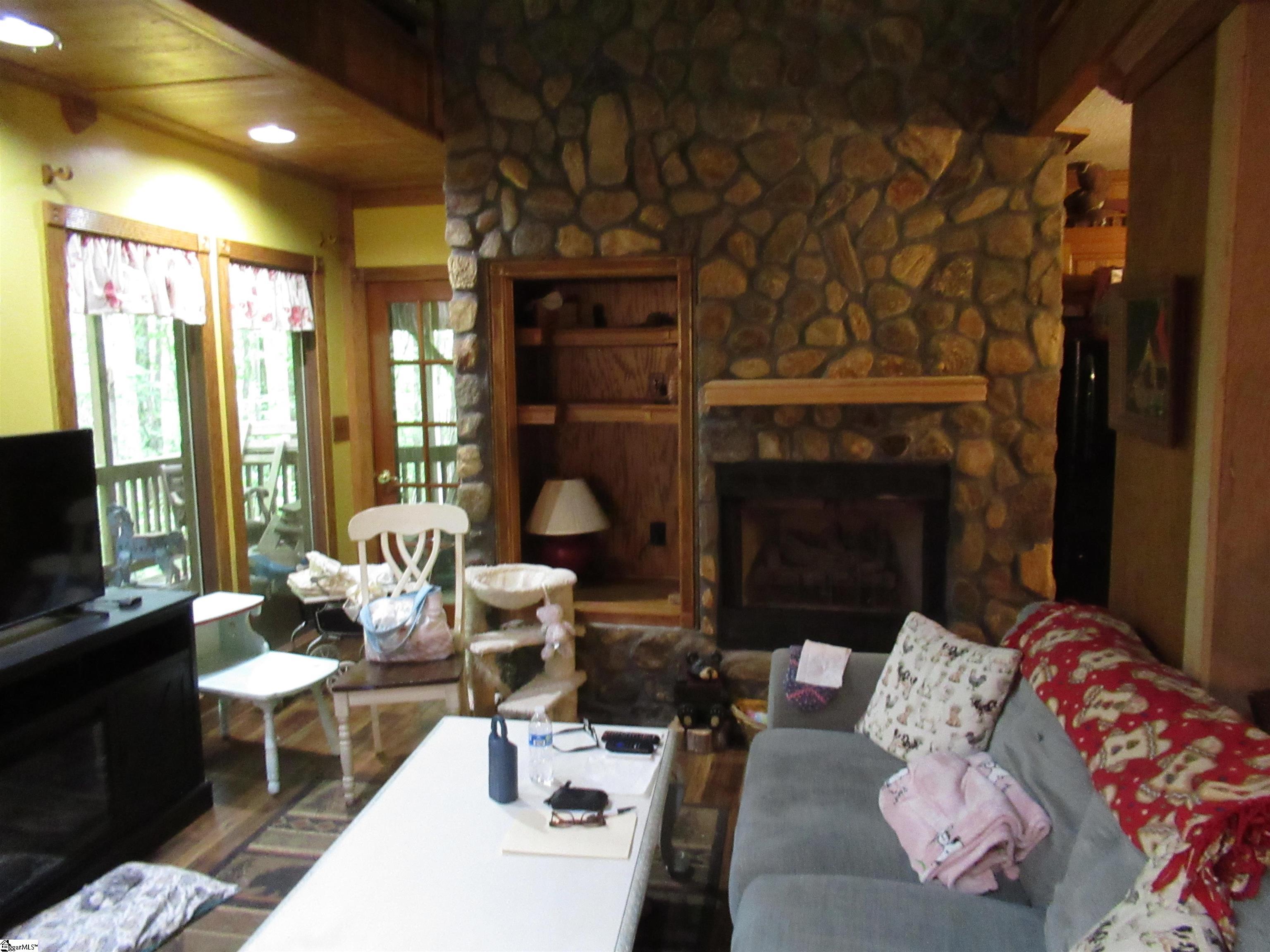 198 Dry Lake Road Cleveland, SC 29635