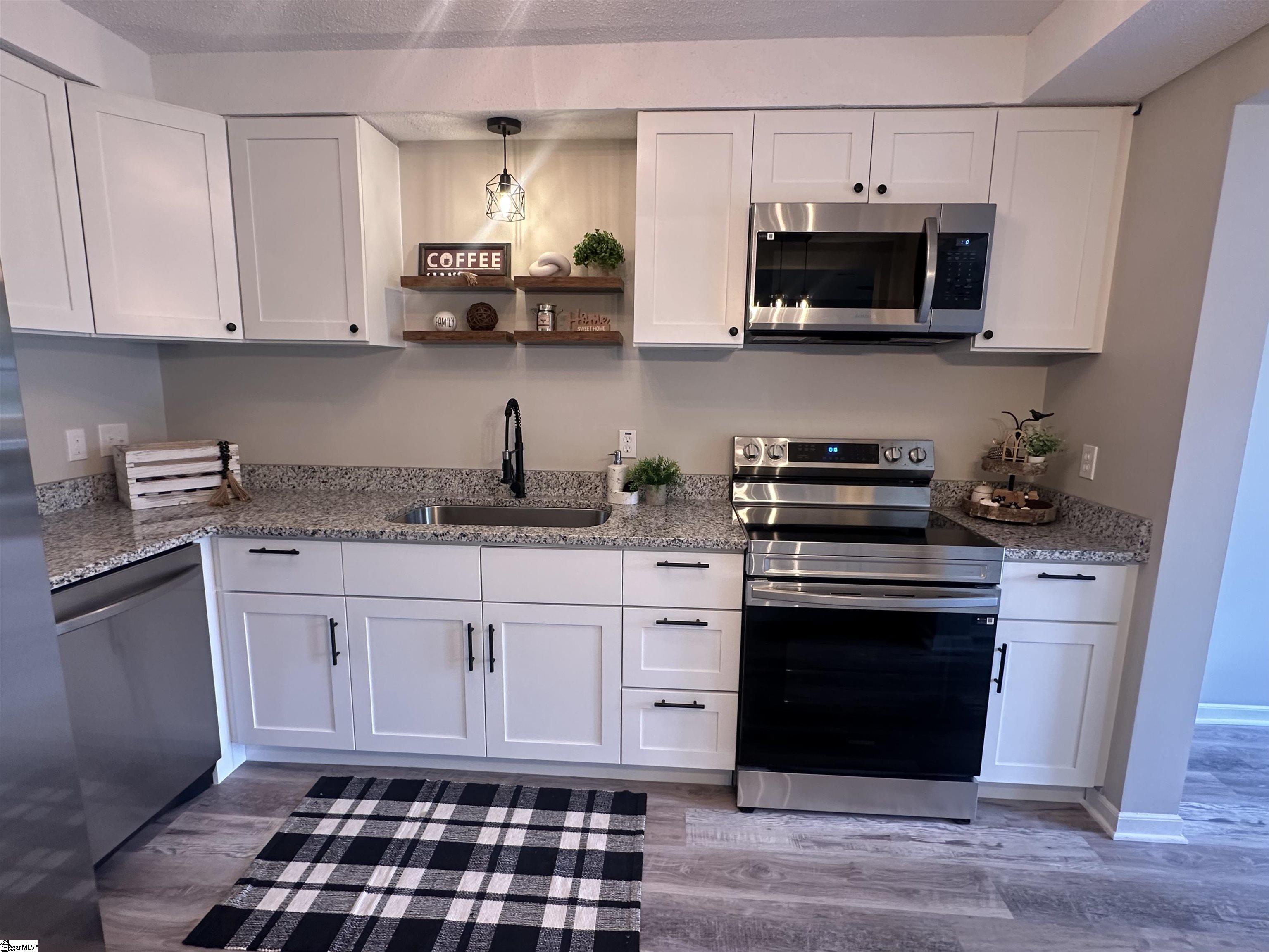 312 Old Towne Road Spartanburg, SC 29301