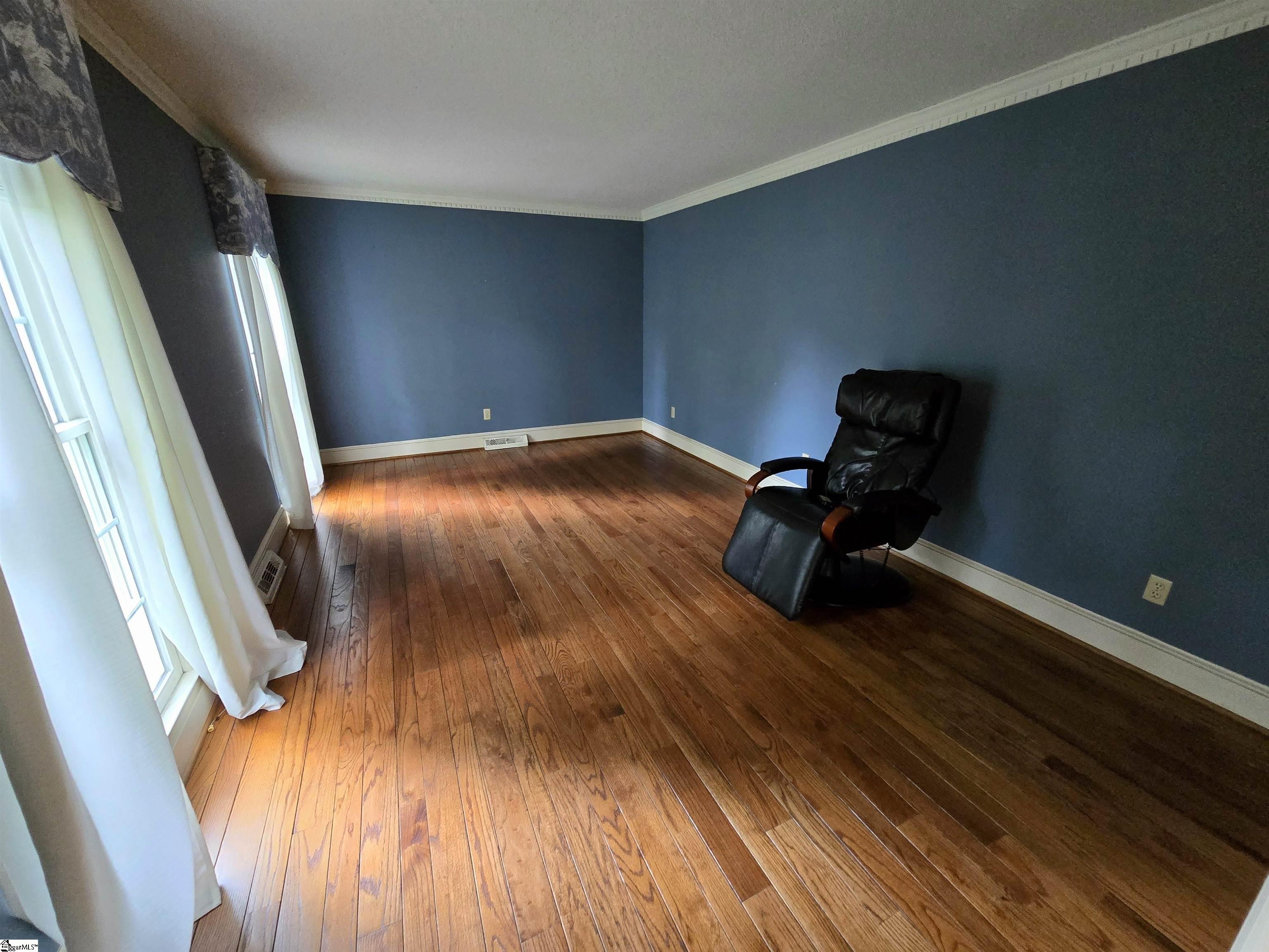 1706 E Saluda Lake Road Greenville, SC 29611