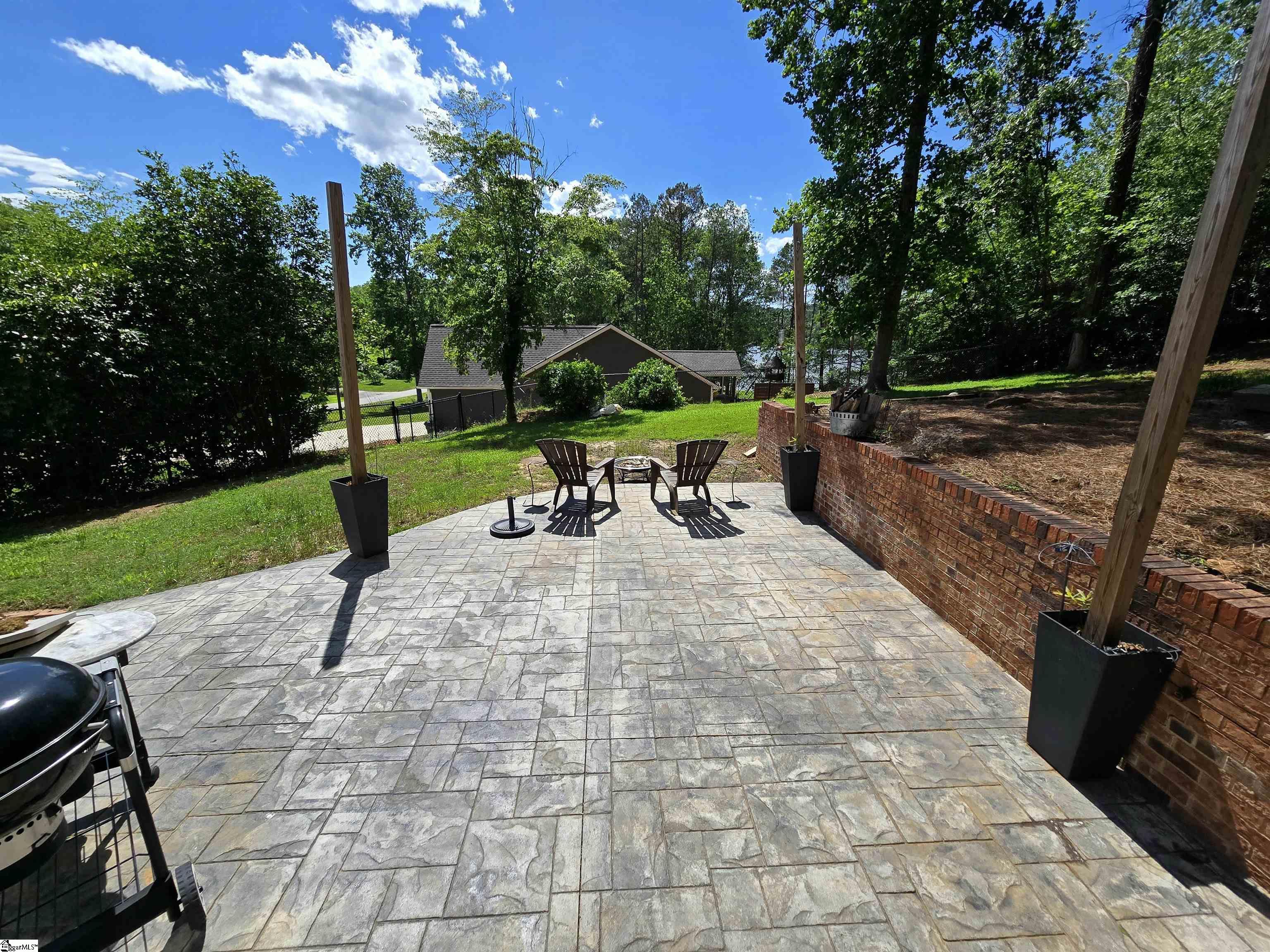 1706 E Saluda Lake Road Greenville, SC 29611