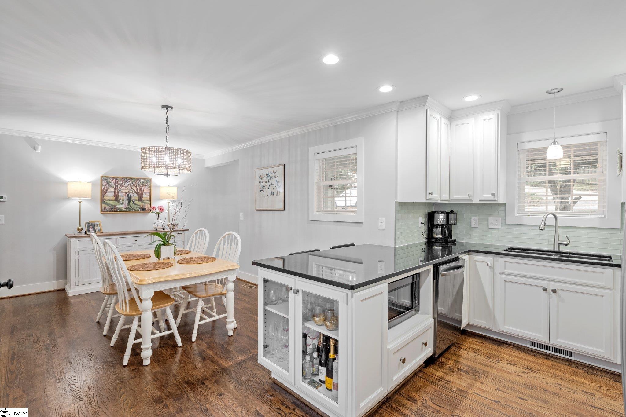 10 Moultrie Street Greenville, SC 29605