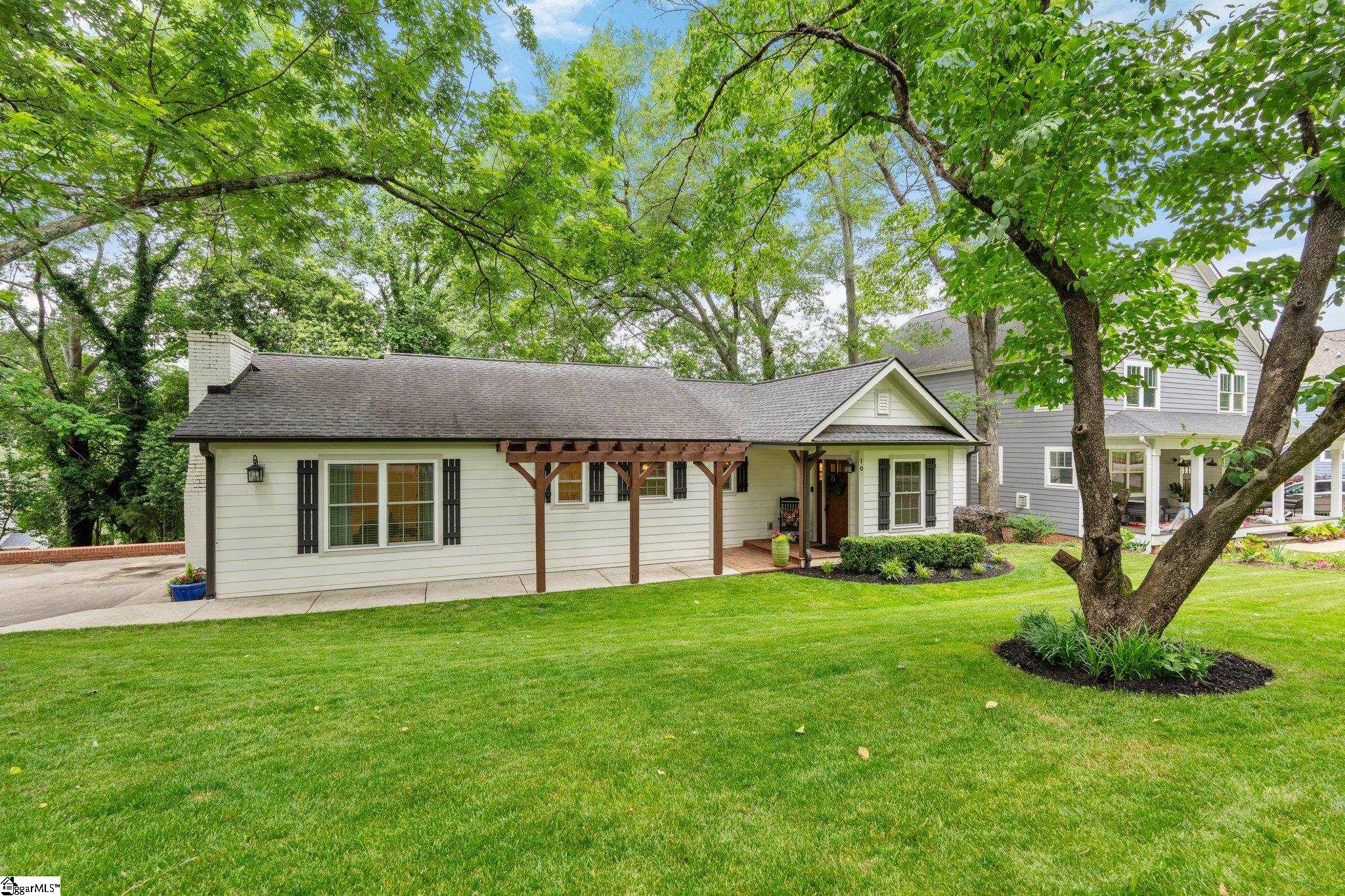 10 Moultrie Street Greenville, SC 29605