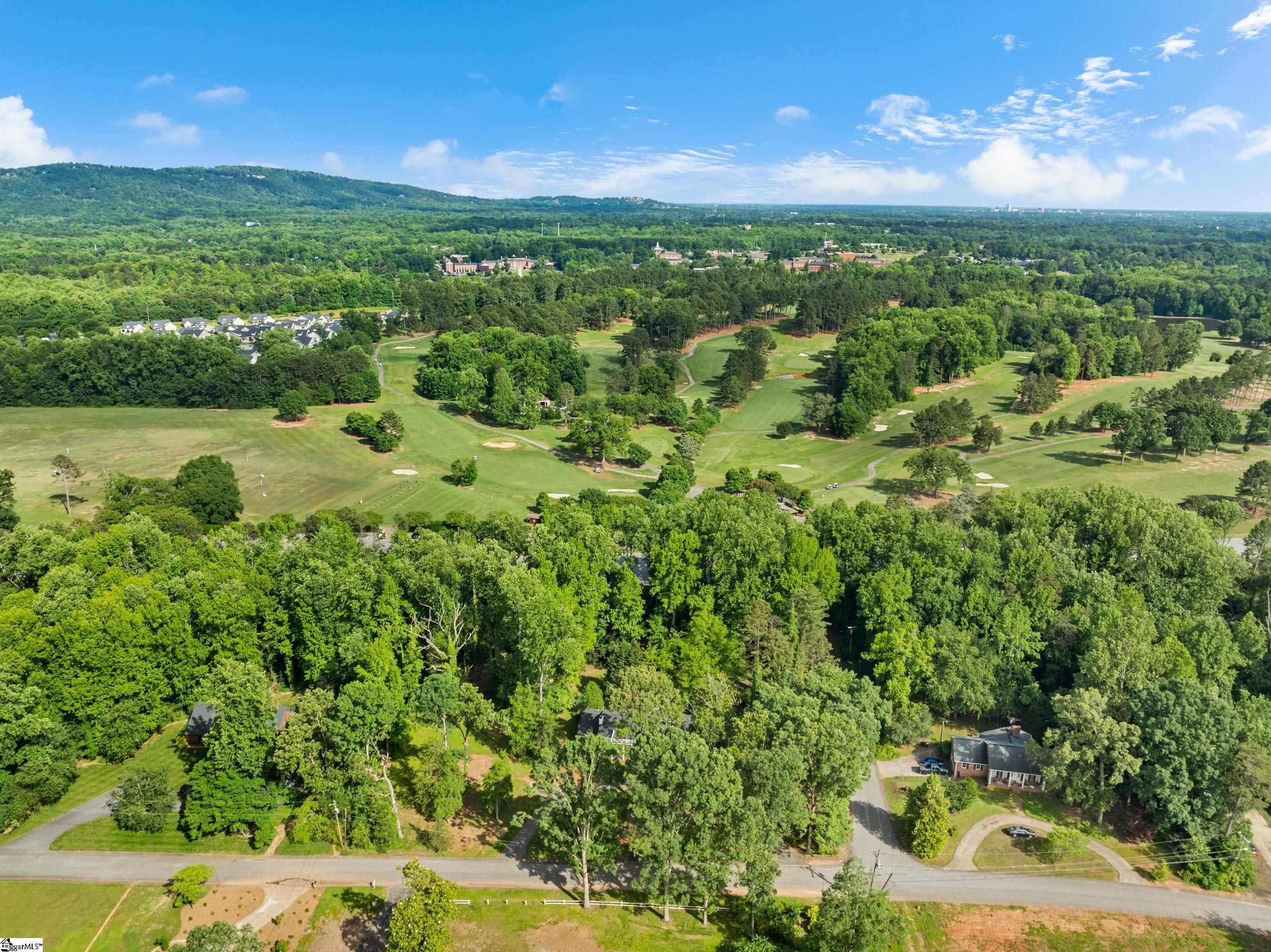 21 Kensington Road Greenville, SC 29617