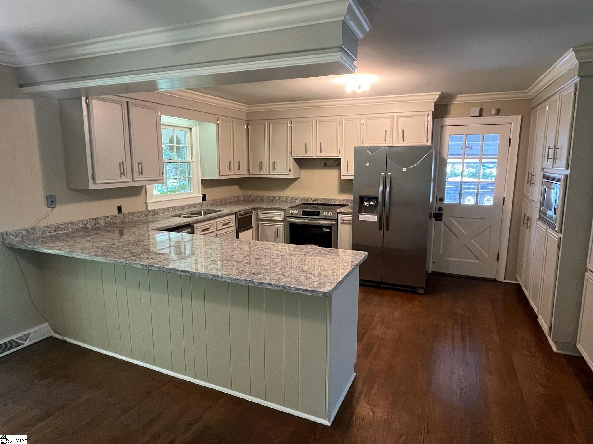 21 Kensington Road Greenville, SC 29617
