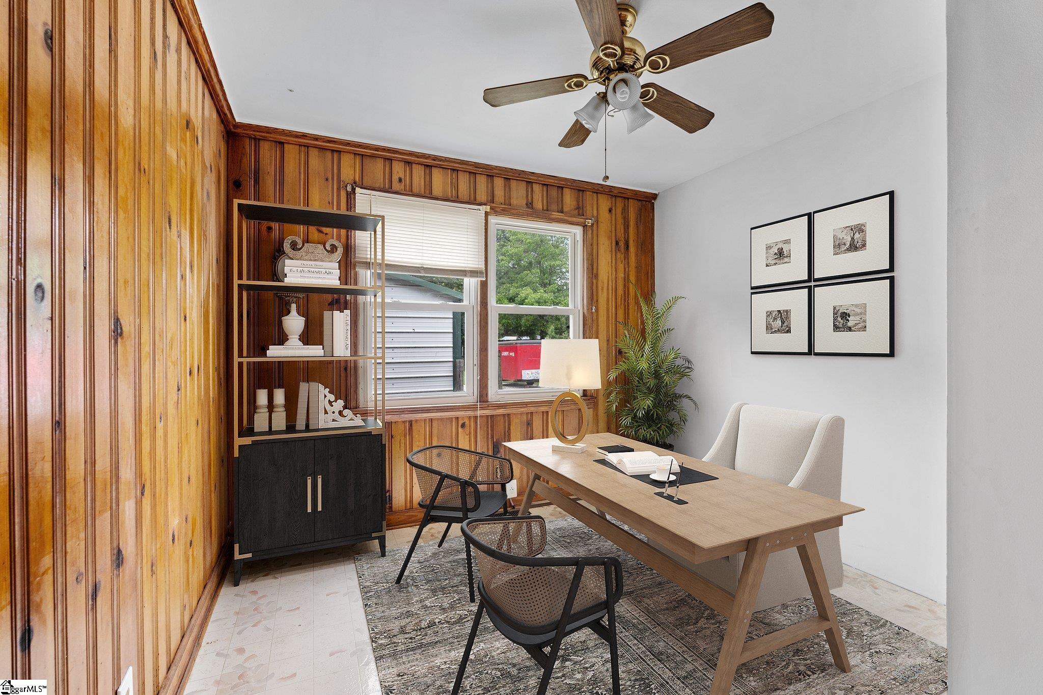 28 Mayflower Avenue Greenville, SC 29605