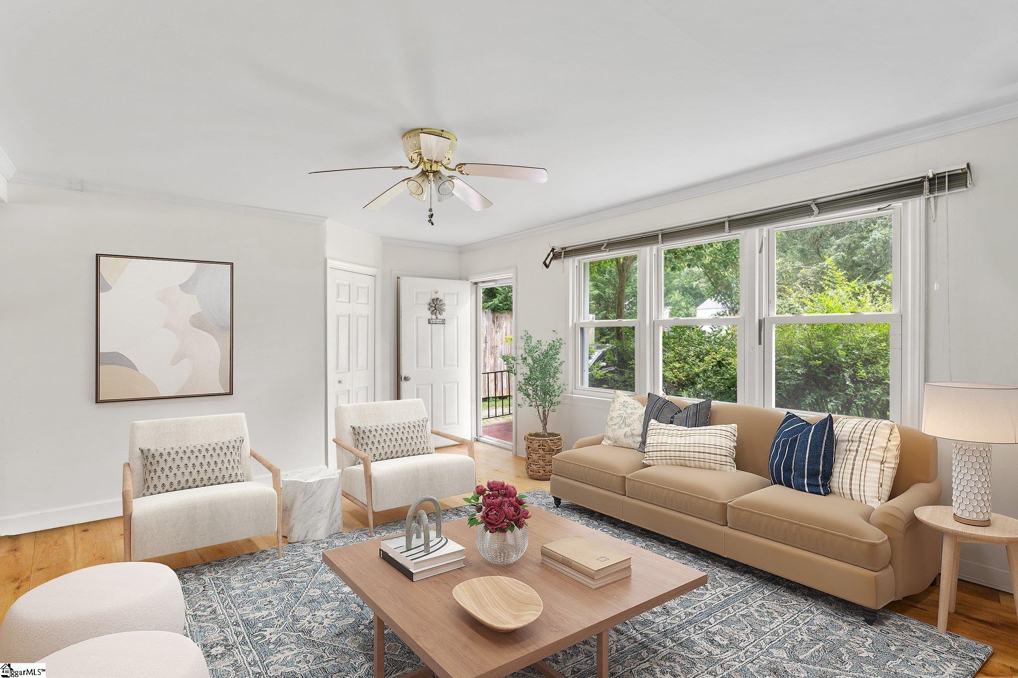 28 Mayflower Avenue Greenville, SC 29605
