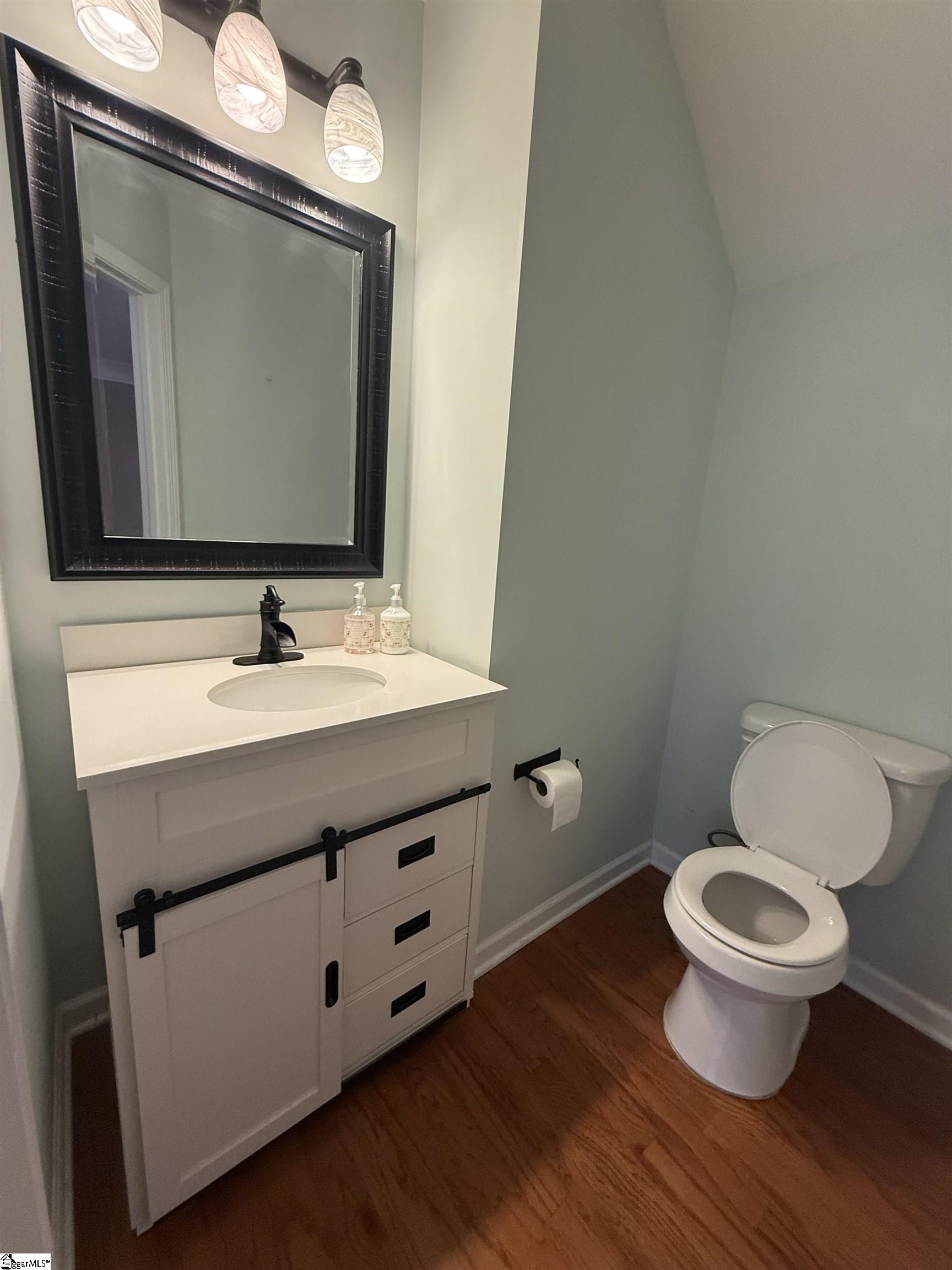 30 Chapel Hill Lane Simpsonville, SC 29681